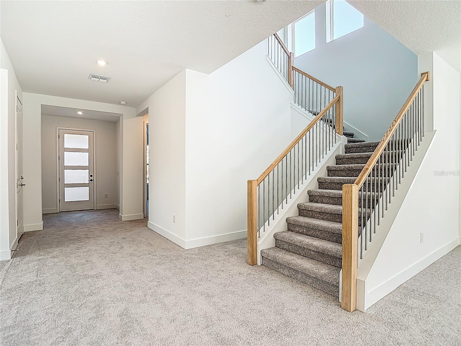 410 S WEST SHORE BLVD — photo 34