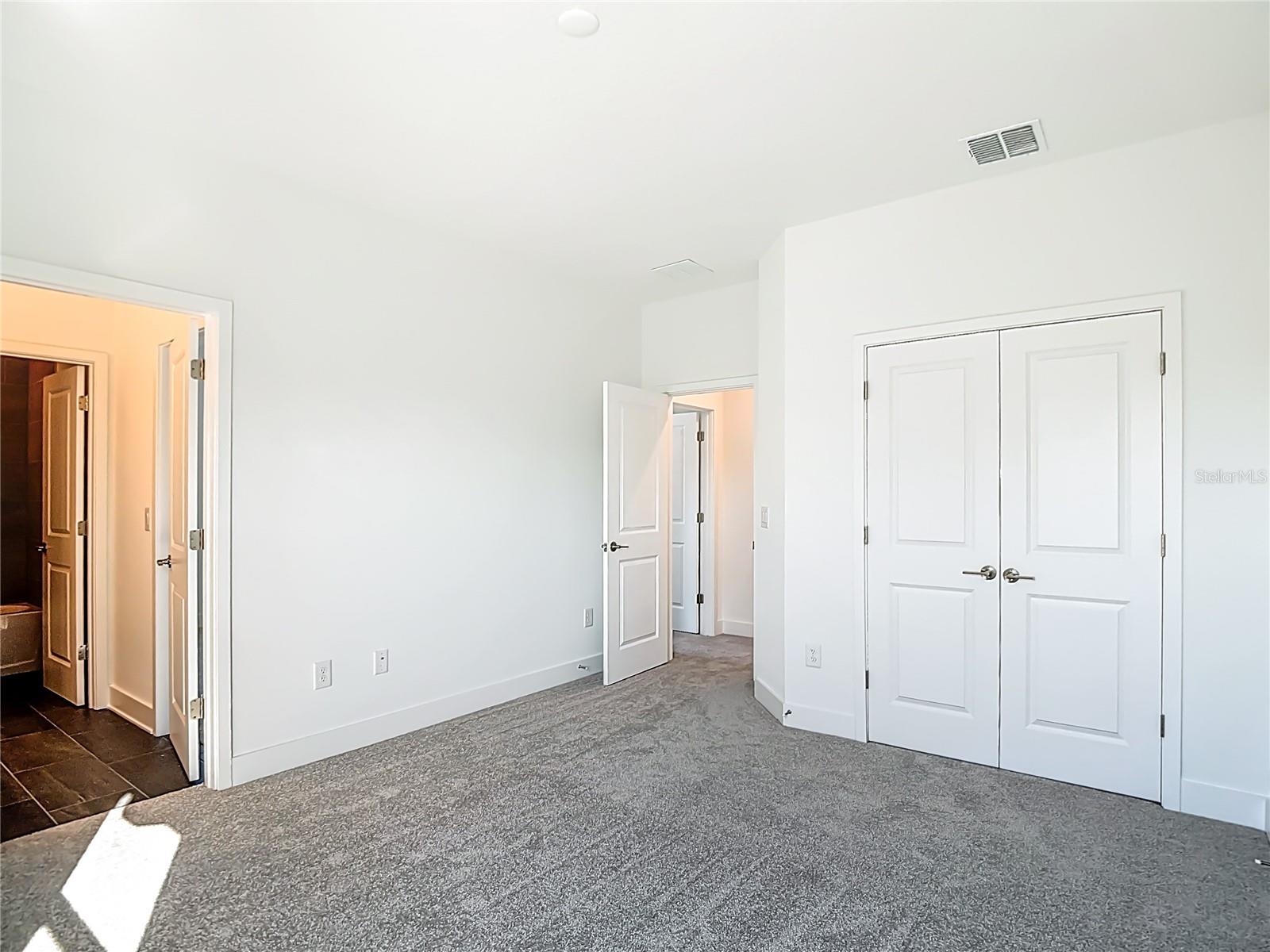 410 S WEST SHORE BLVD — photo 60