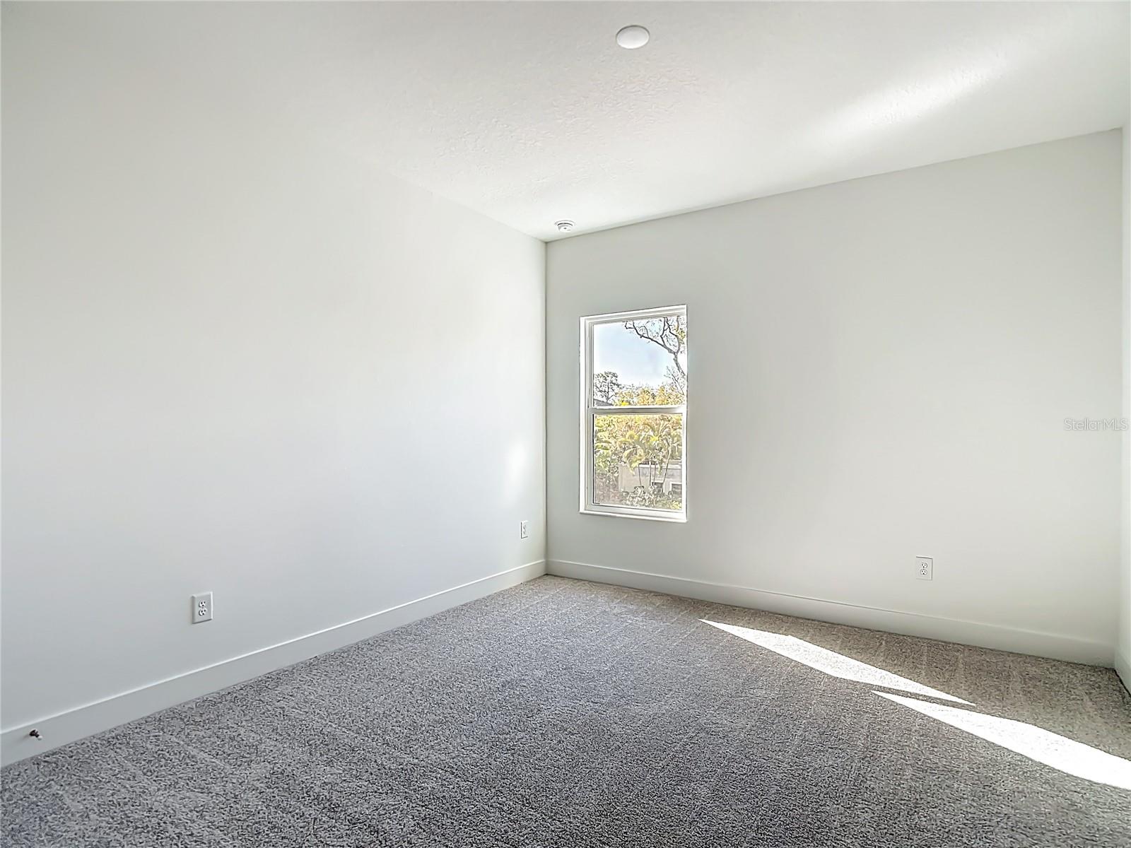 410 S WEST SHORE BLVD — photo 58