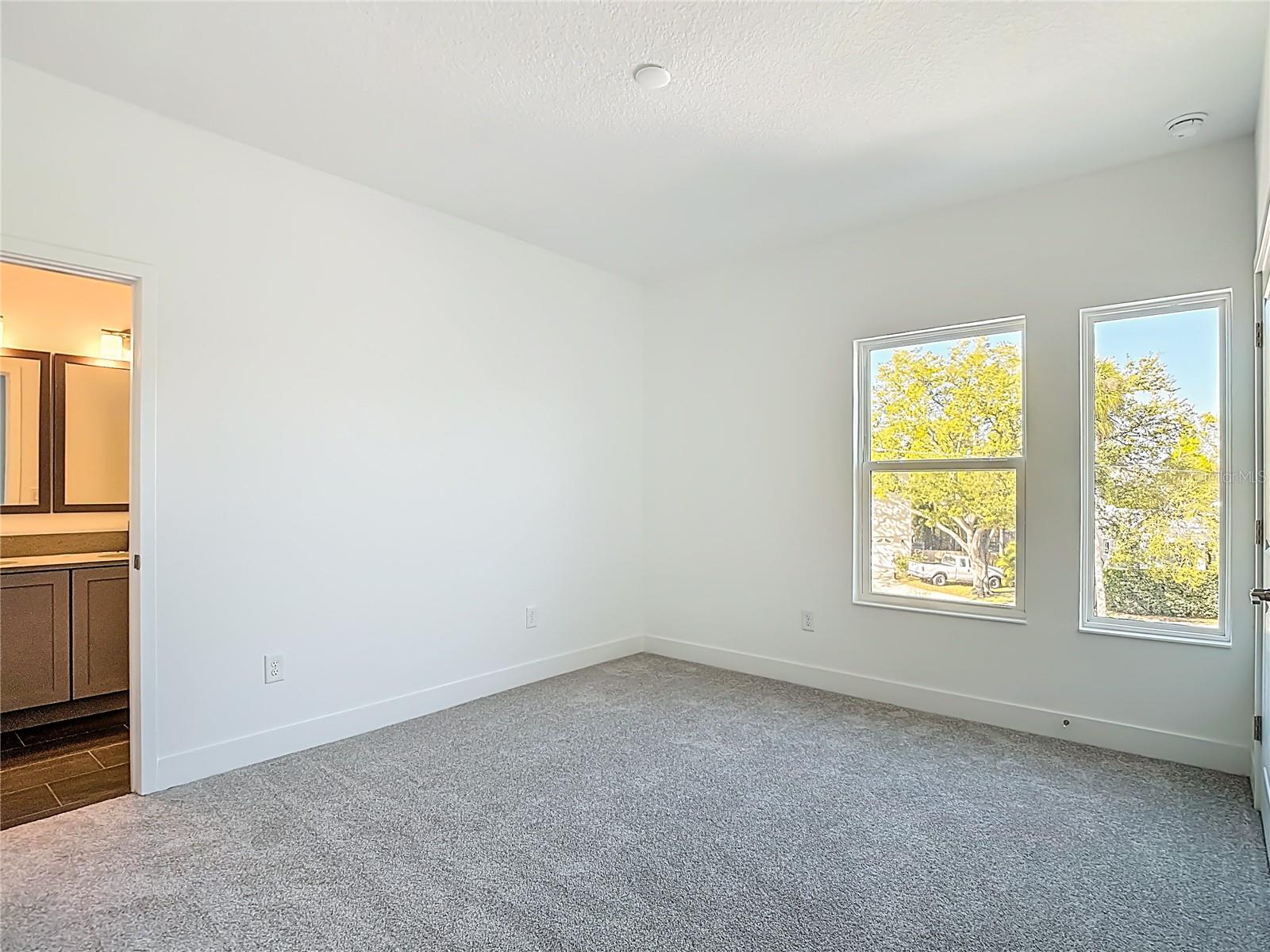 410 S WEST SHORE BLVD — photo 71