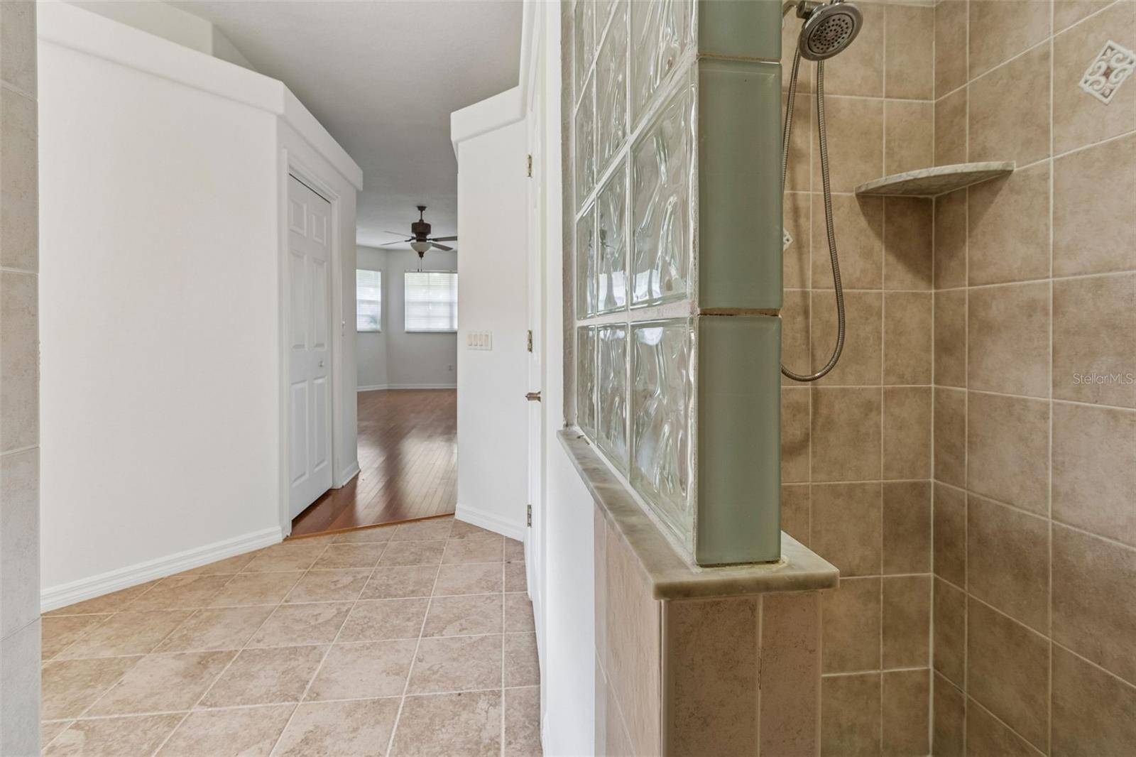 12442 FOREST HIGHLANDS DR — photo 38