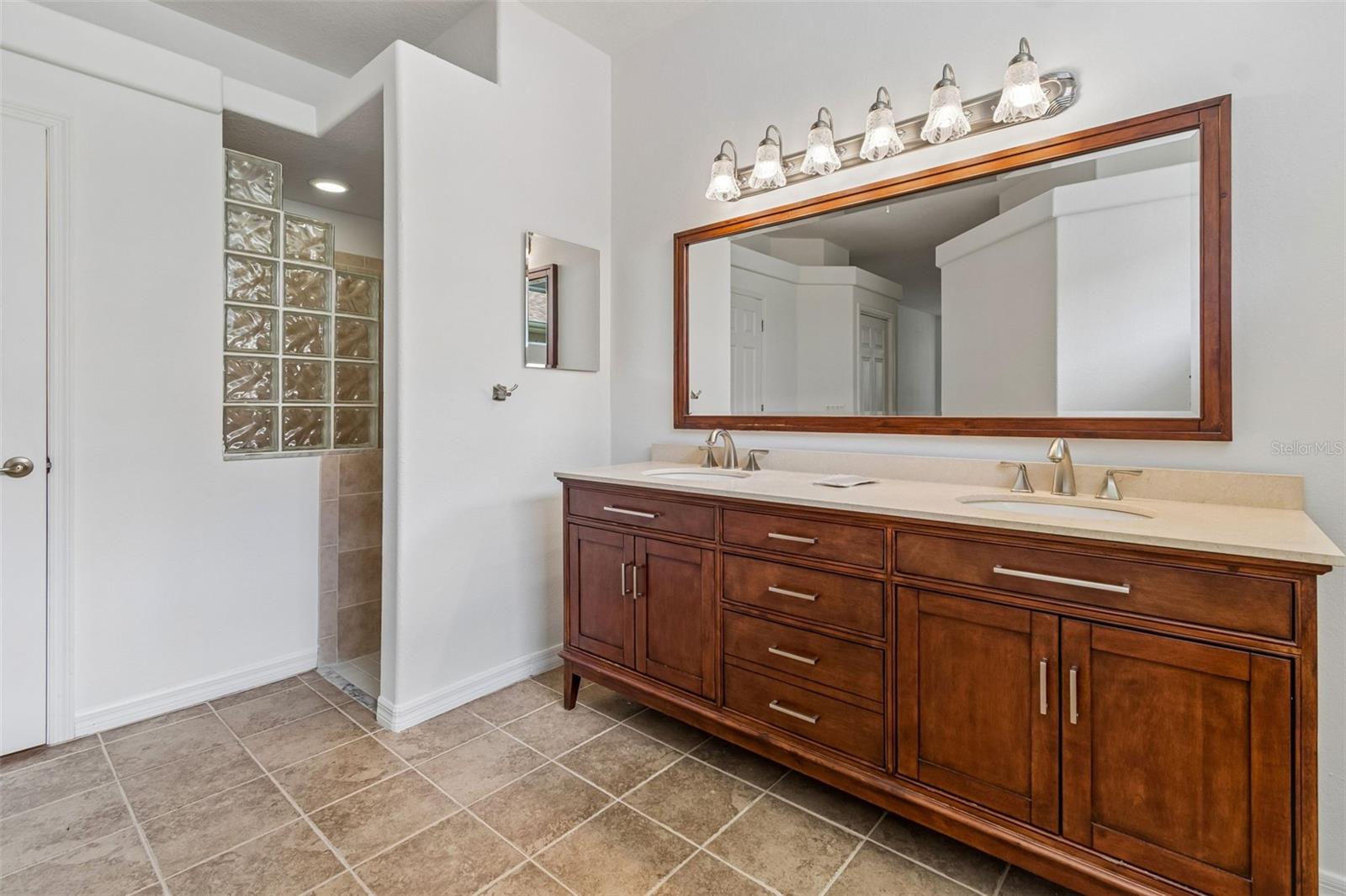 12442 FOREST HIGHLANDS DR — photo 36