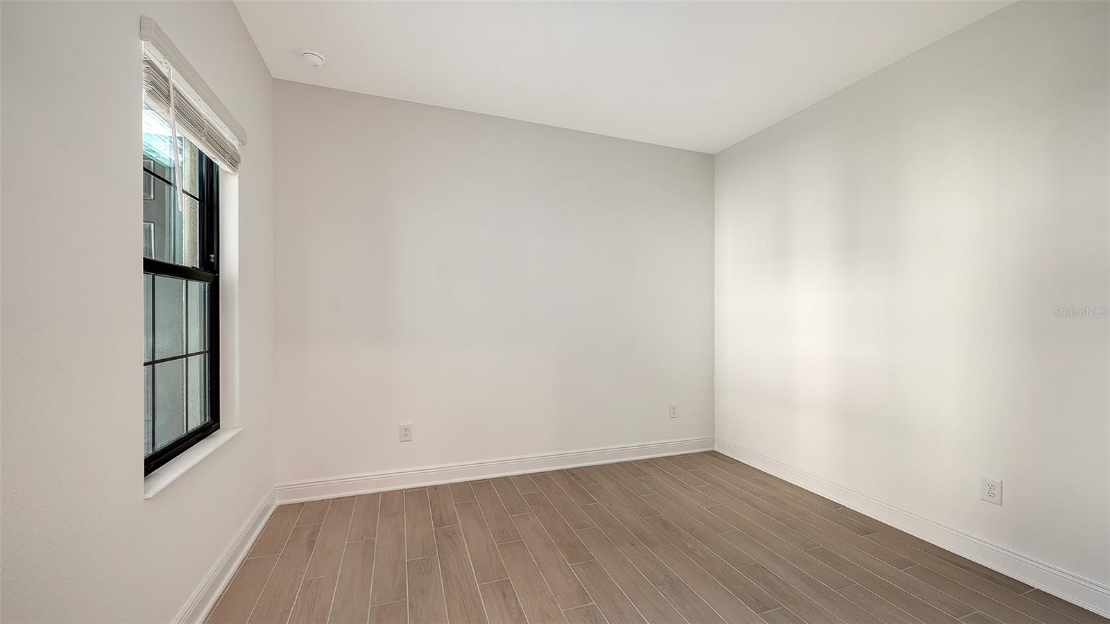280 ALTAMURA CIR — photo 31