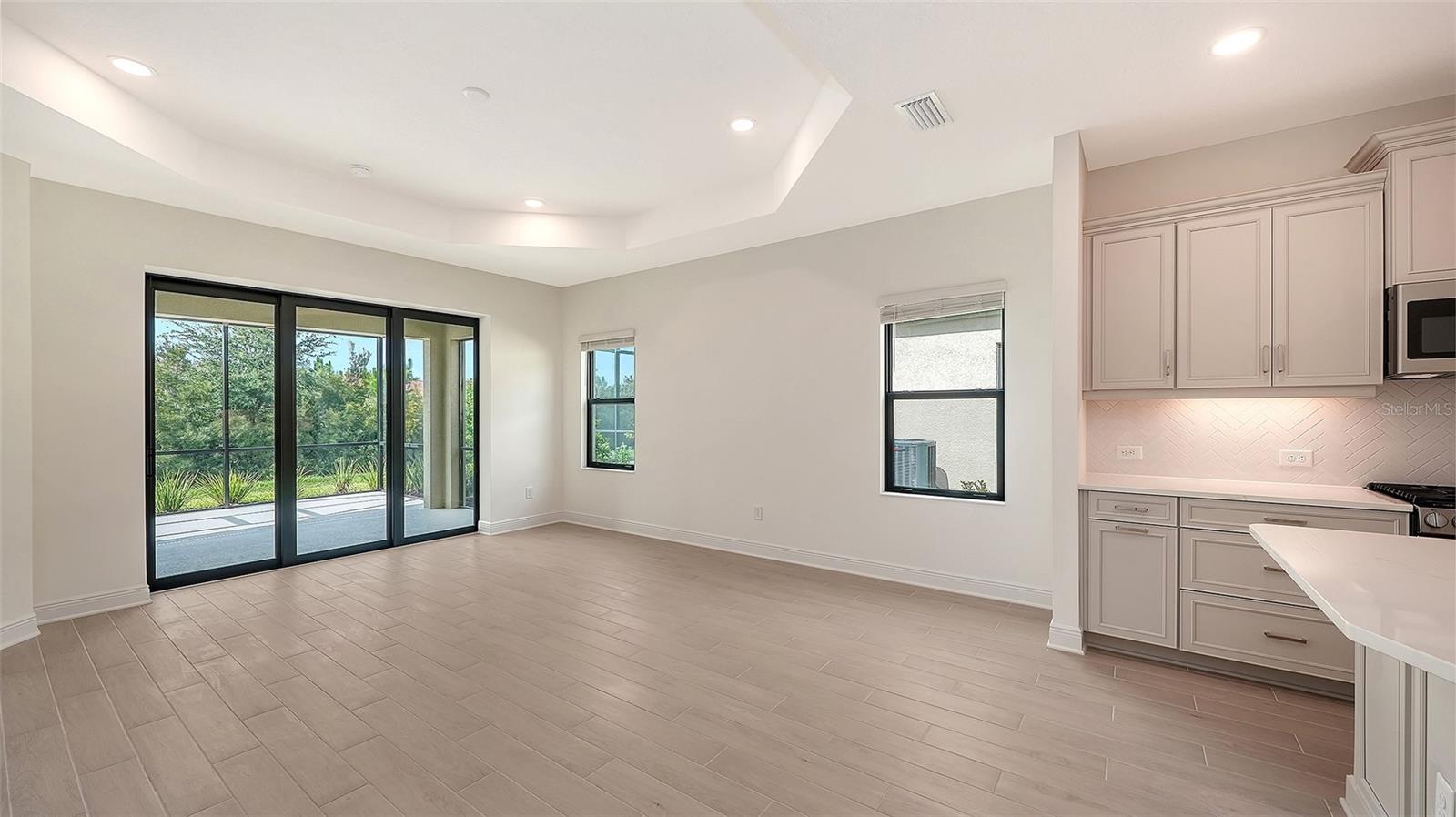 280 ALTAMURA CIR — photo 13