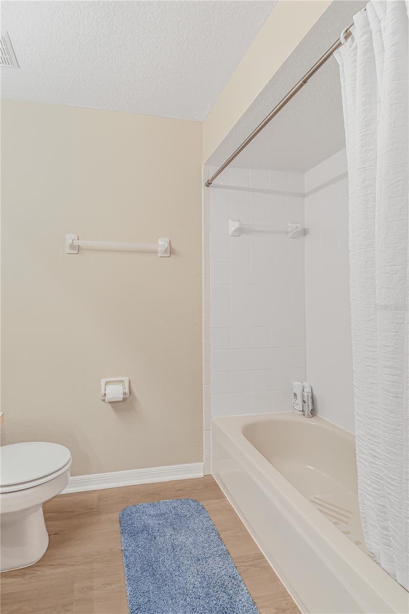 2586 PINE COVE LN — photo 31