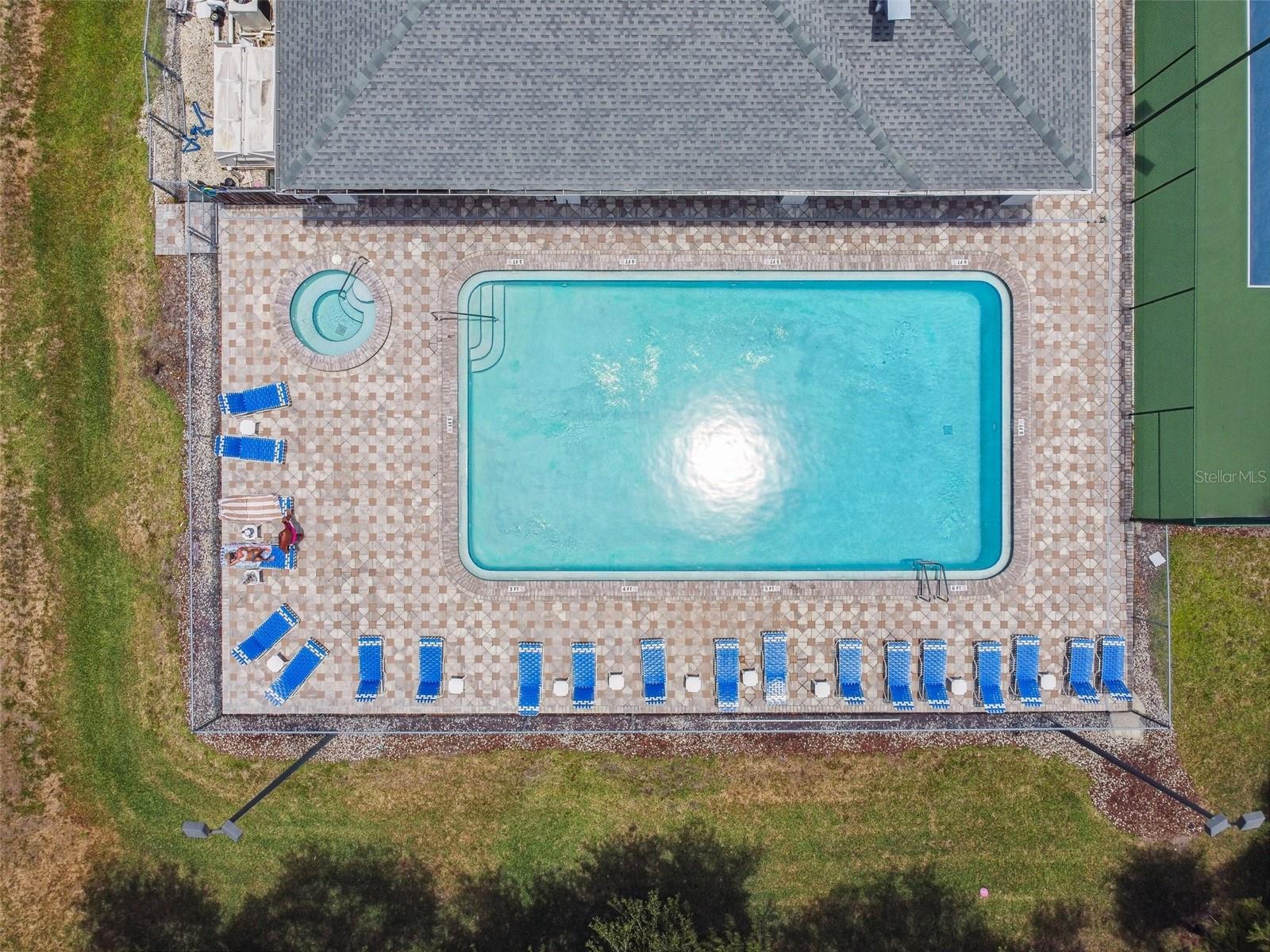 2586 PINE COVE LN — photo 44