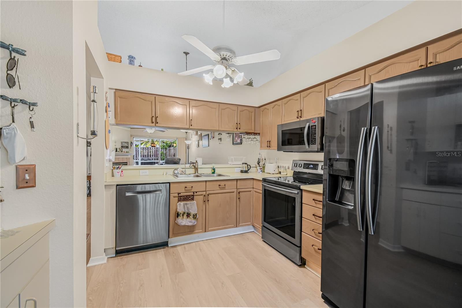 2586 PINE COVE LN — photo 7