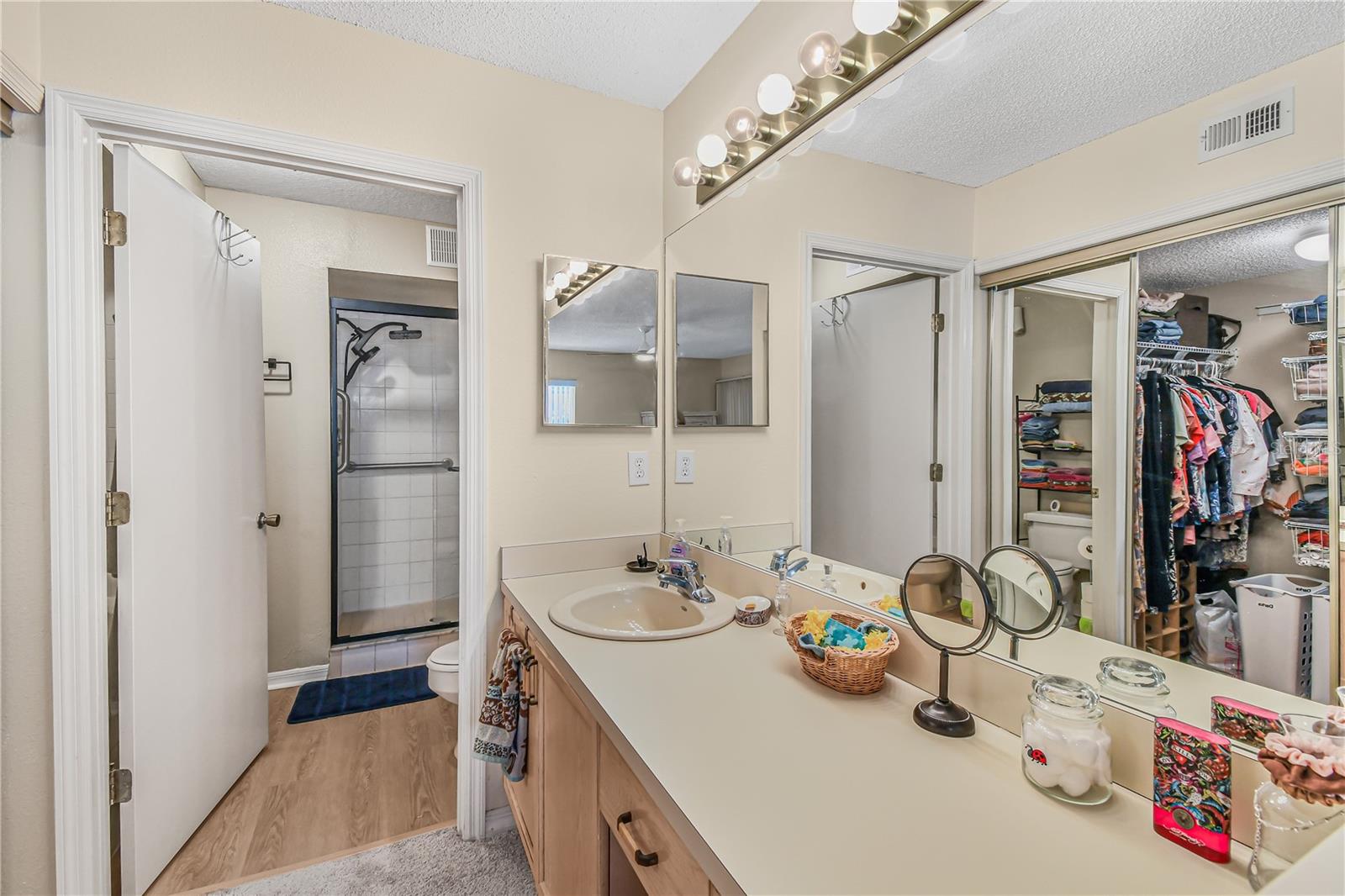 2586 PINE COVE LN — photo 18