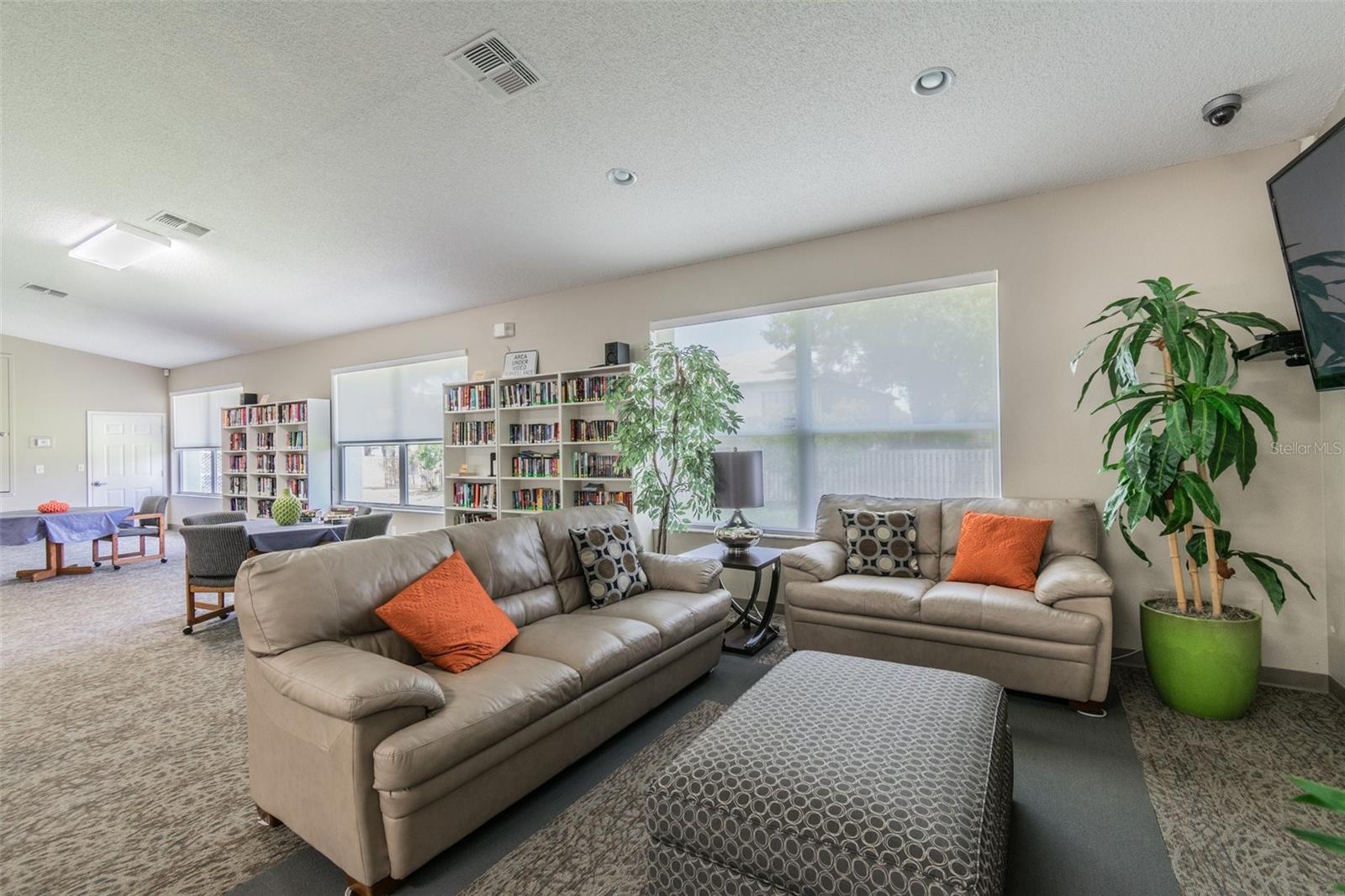 2586 PINE COVE LN — photo 48