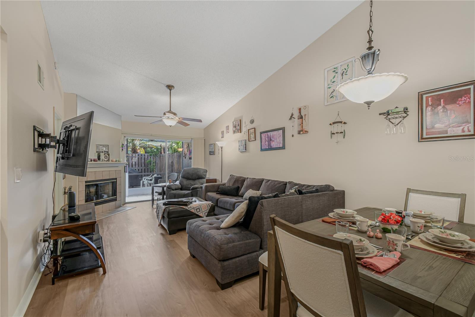 2586 PINE COVE LN — photo 14