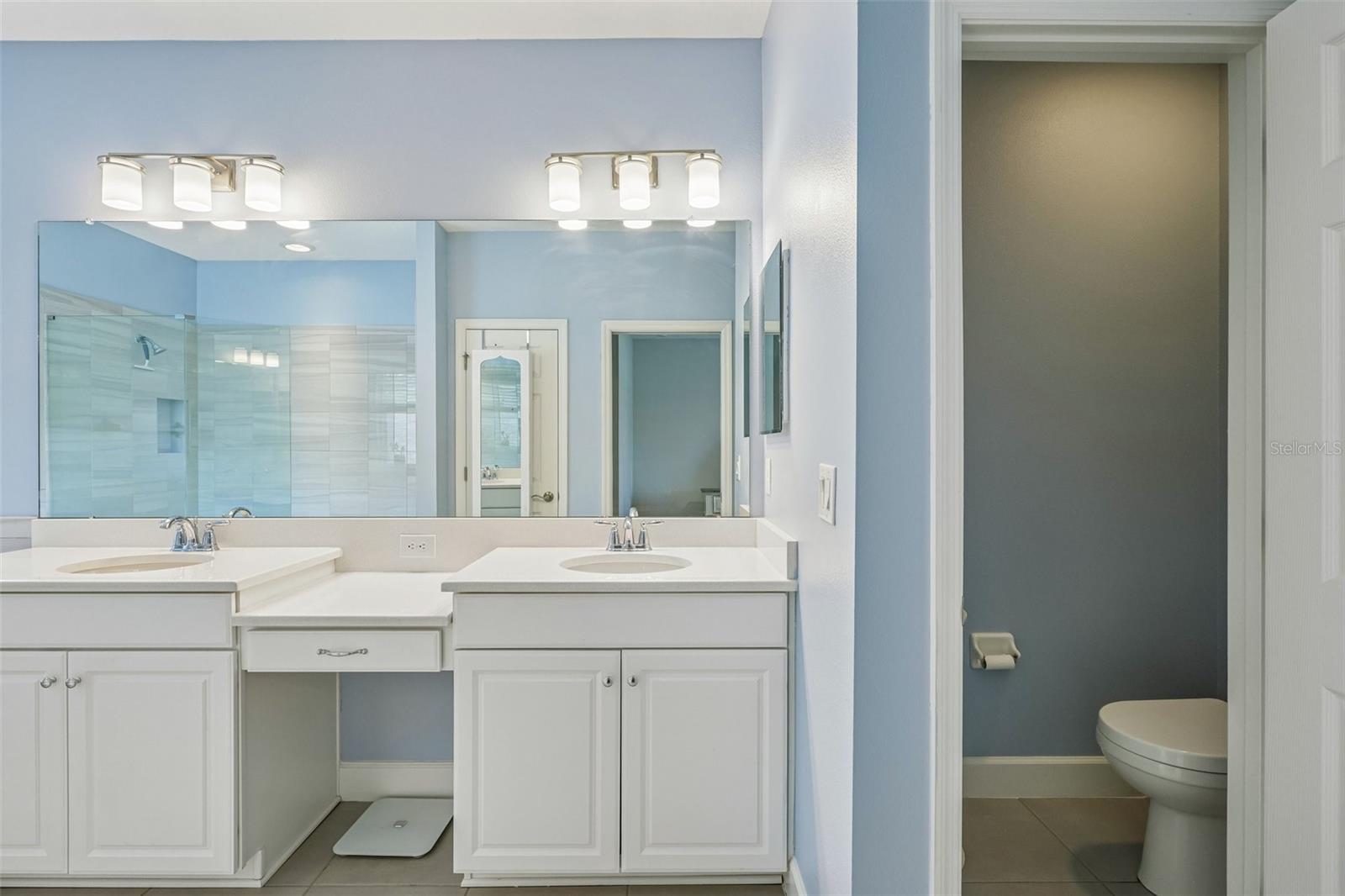 9085 SPRUCE CREEK CIR — photo 42
