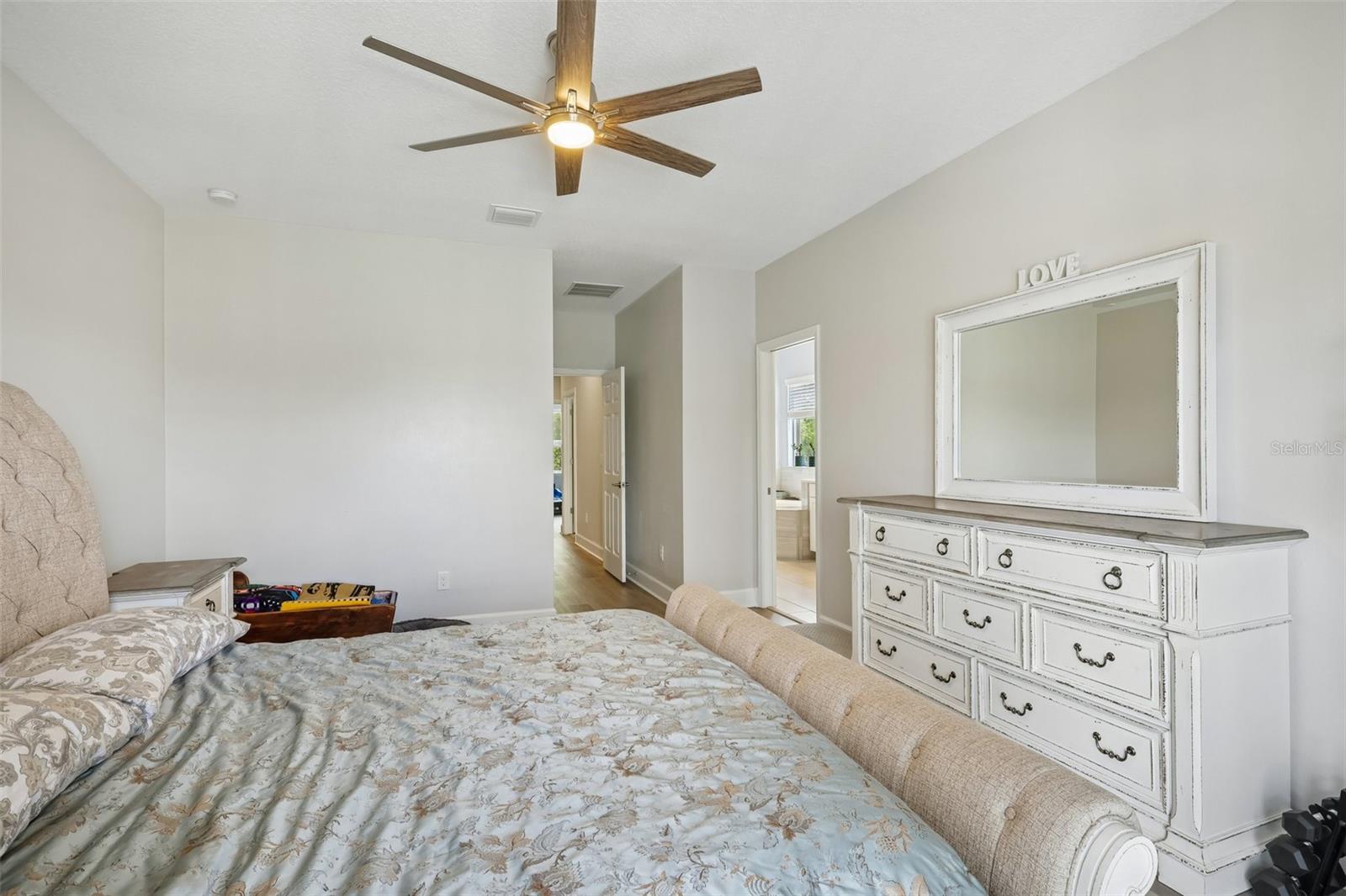 9085 SPRUCE CREEK CIR — photo 37