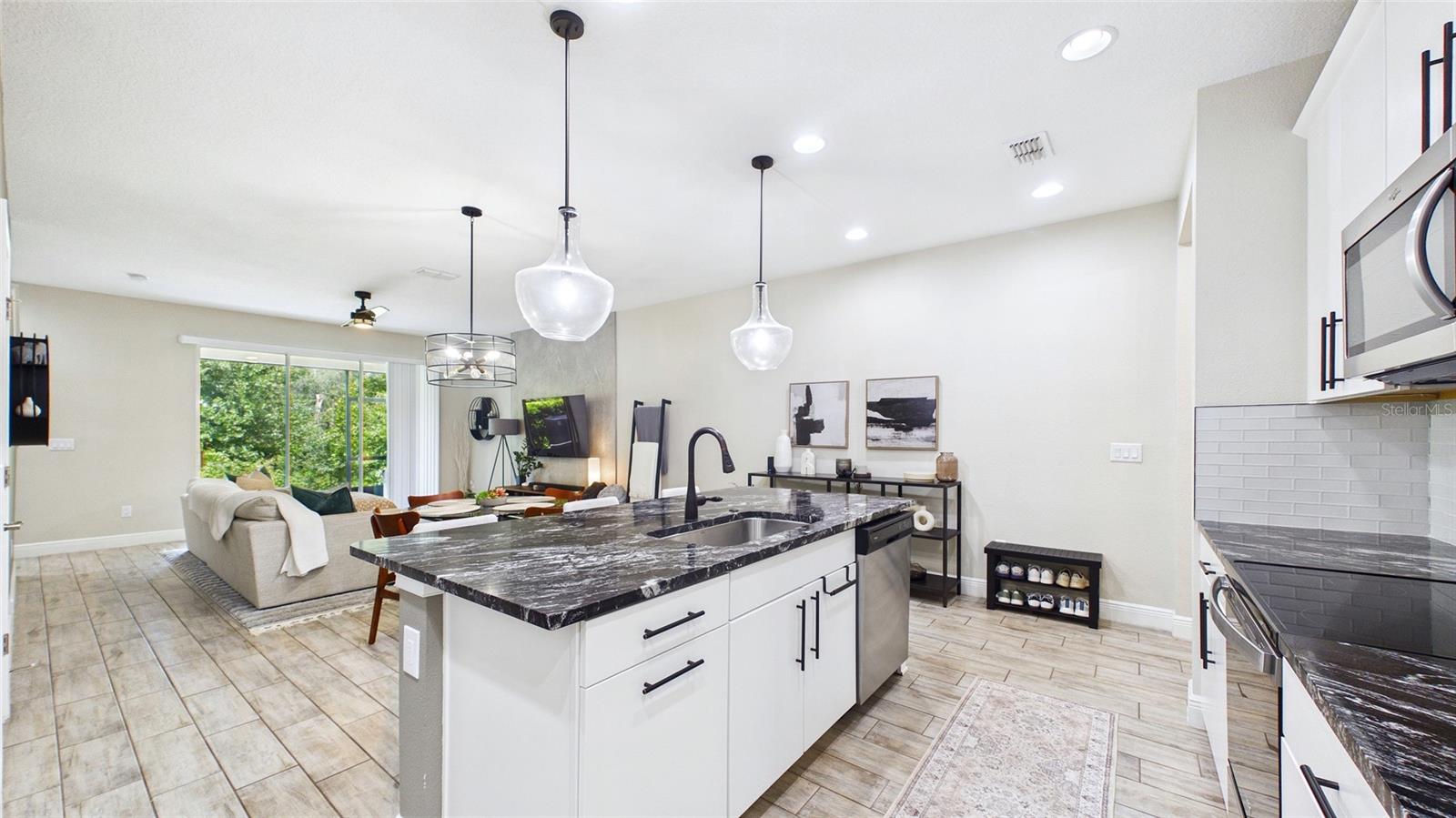 14140 DAMSELFLY DR — photo 8