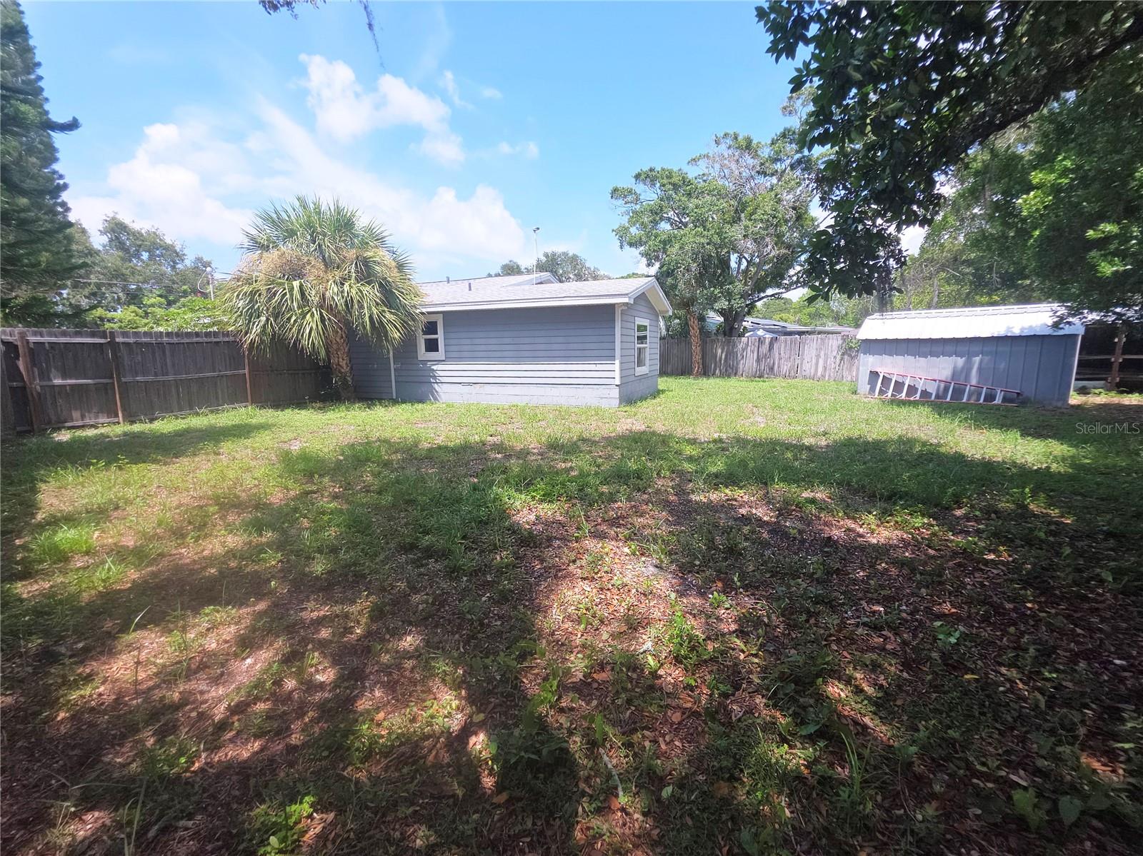 623 DEXTER DR — photo 14