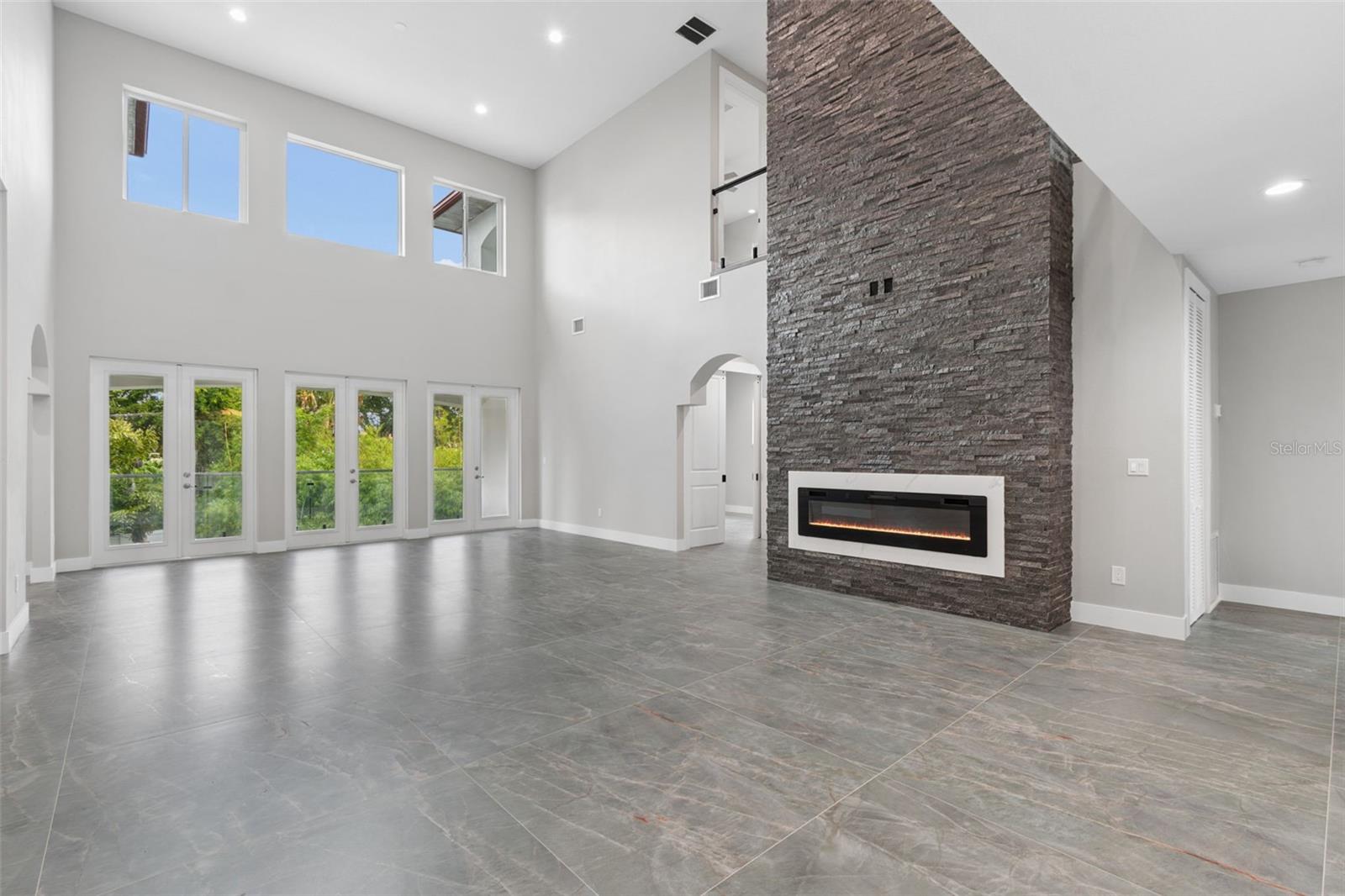 1964 CEDAR DR — photo 10