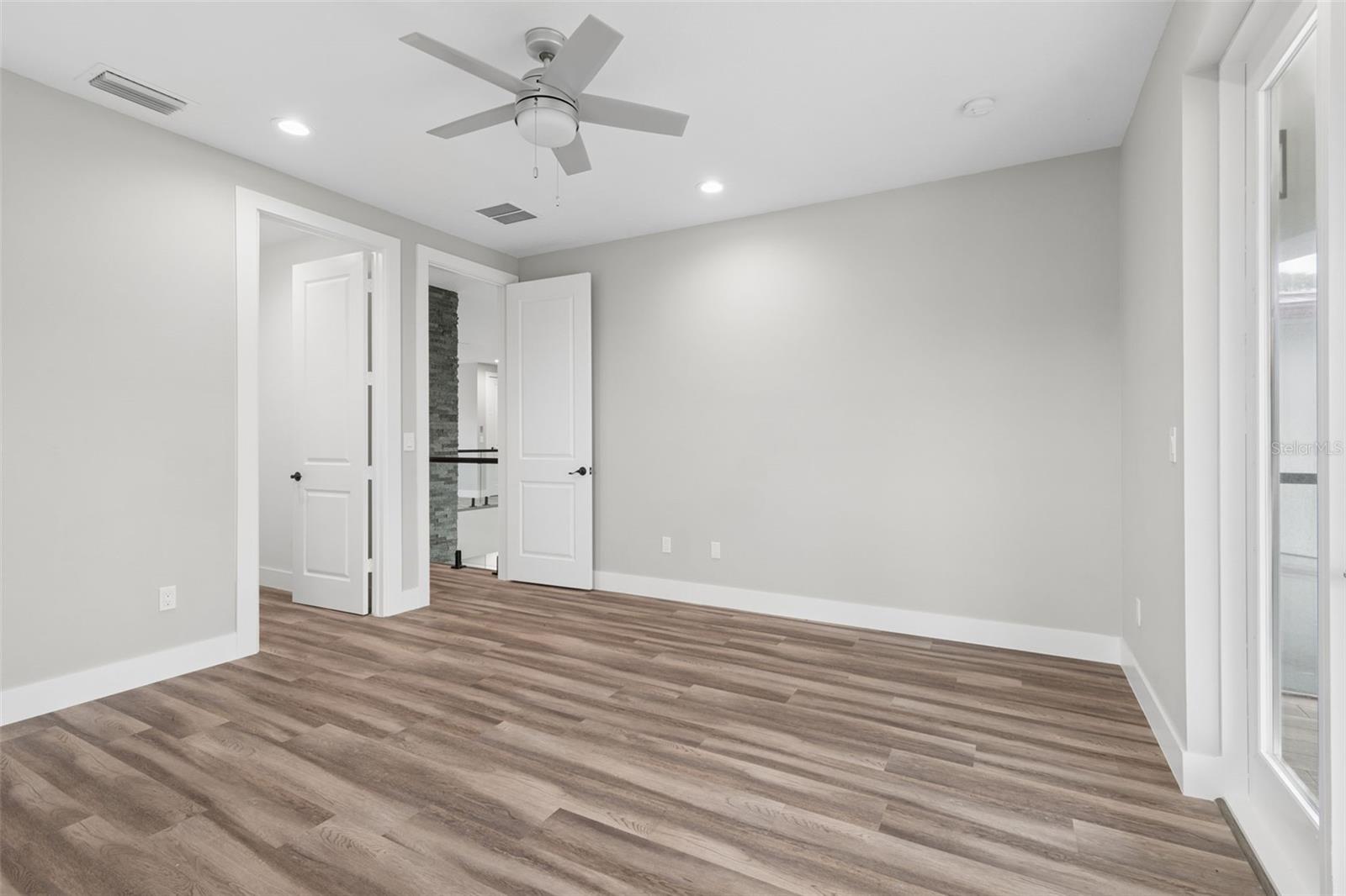 1964 CEDAR DR — photo 39