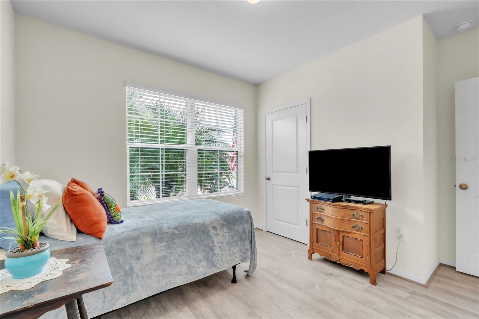 9527 SUNSTONE BLVD — photo 18