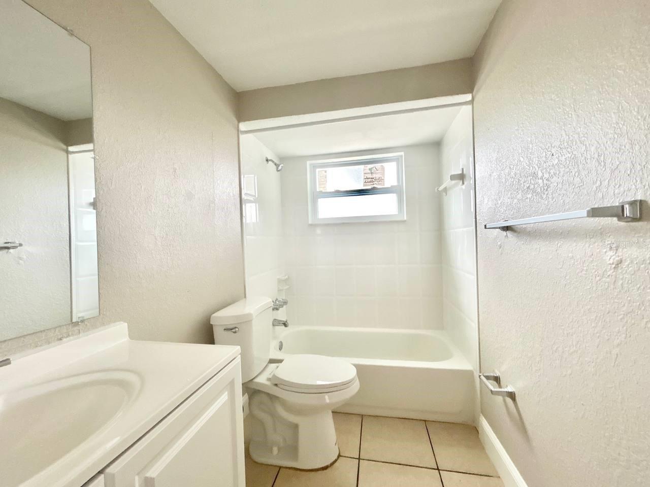 3323 FAIRMOUNT DR — photo 15