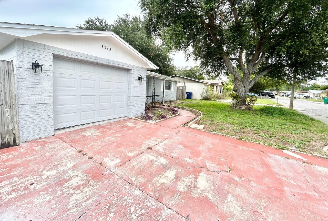 3323 FAIRMOUNT DR — photo 3