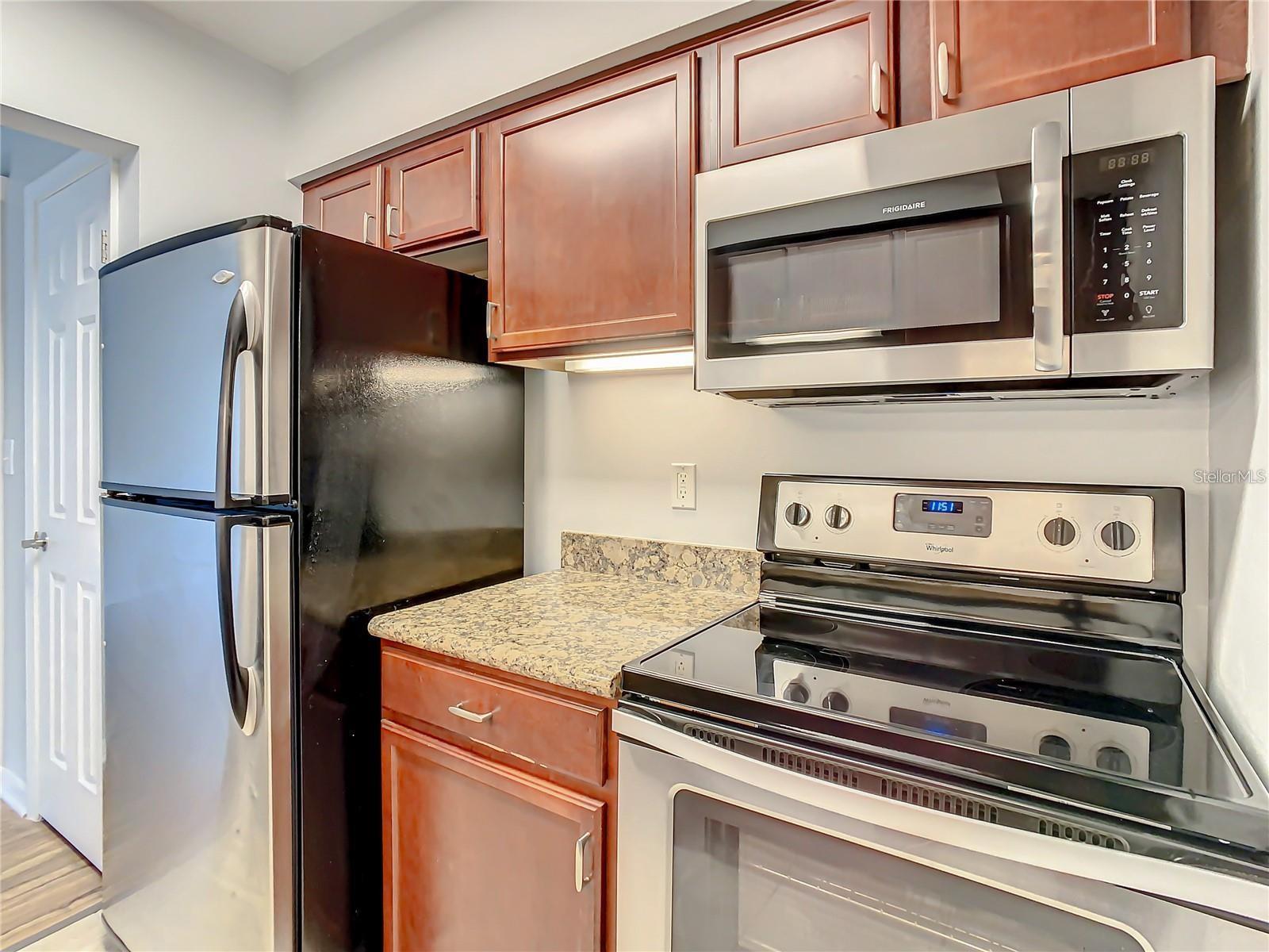 406 S CEDAR AVE #107 — photo 15