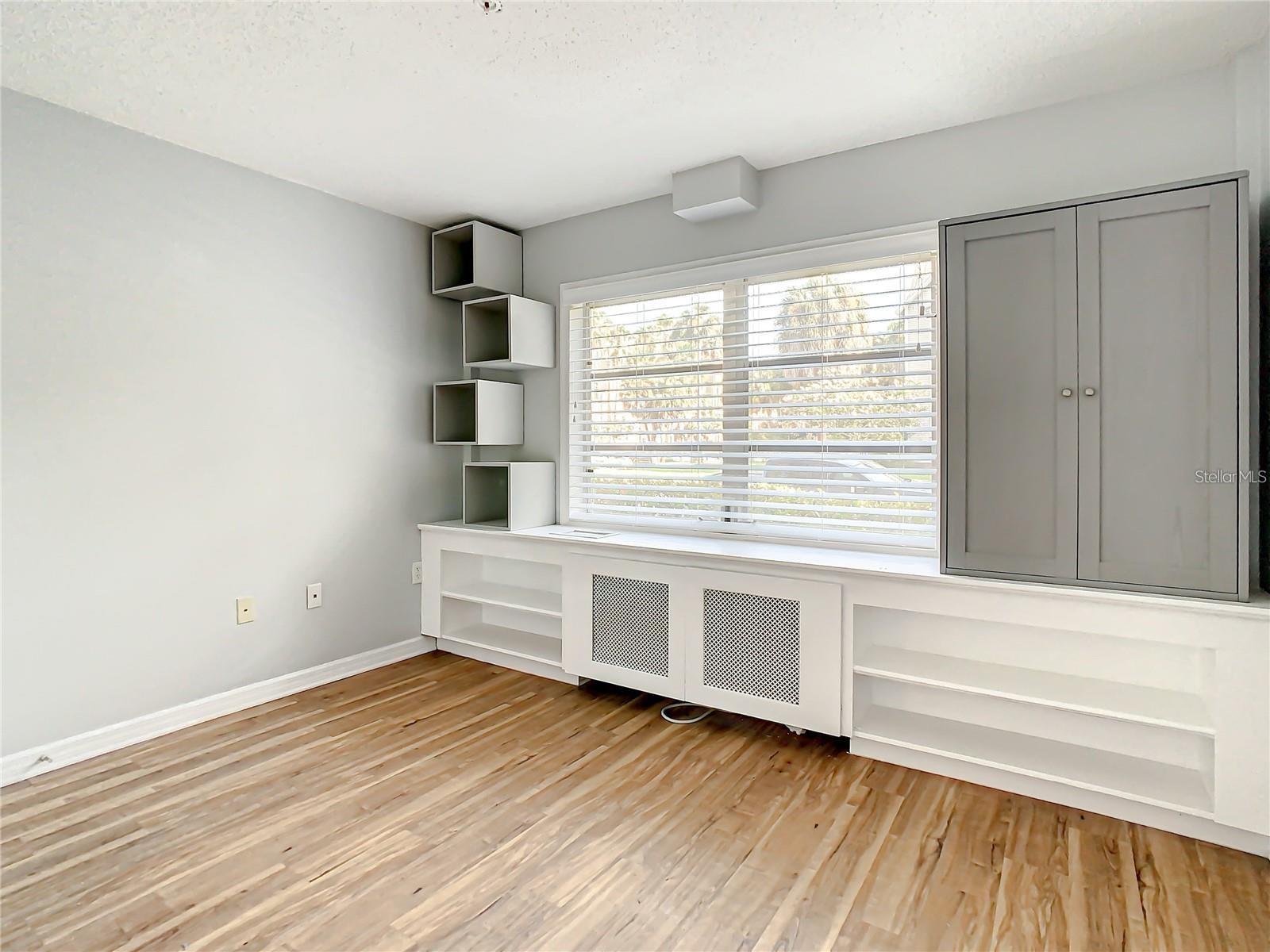406 S CEDAR AVE #107 — photo 29