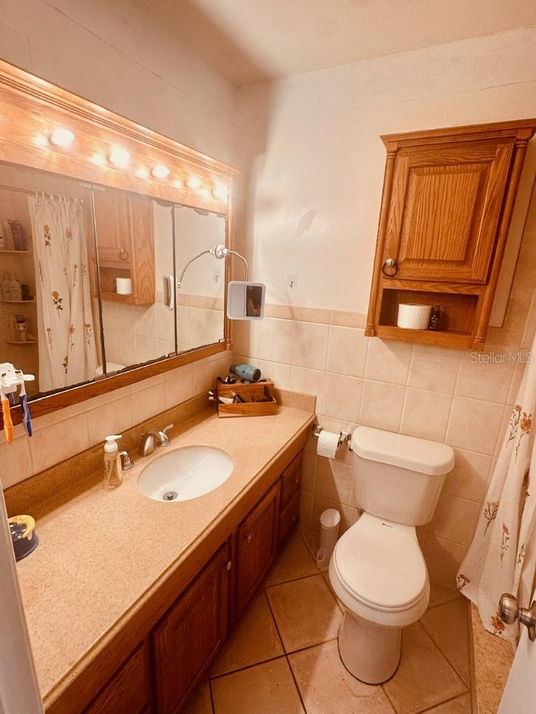 1831 KIM ACRES LN — photo 8