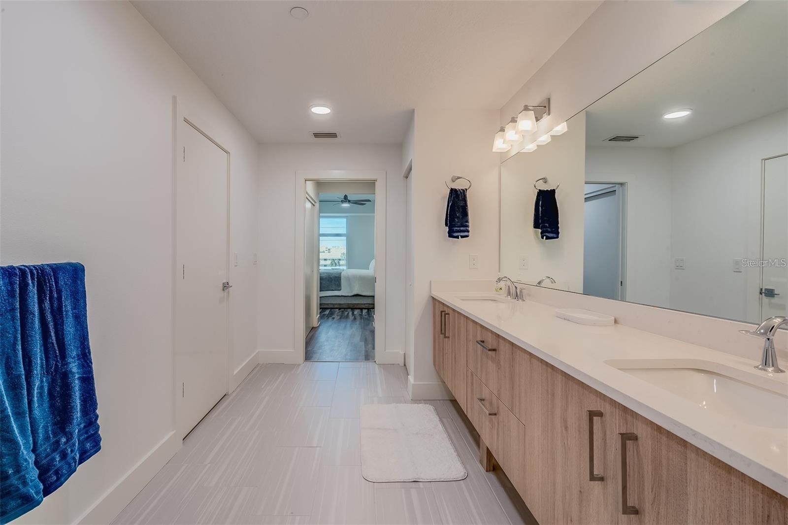 415 ISLAND WAY #311 — photo 20
