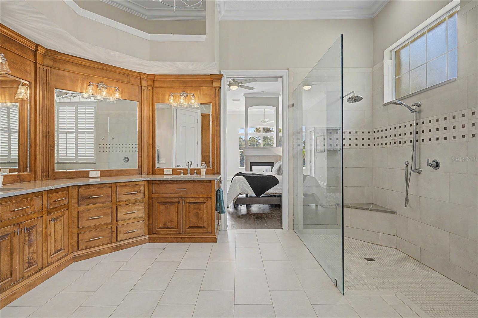 1306 PLAYMOOR DR — photo 32