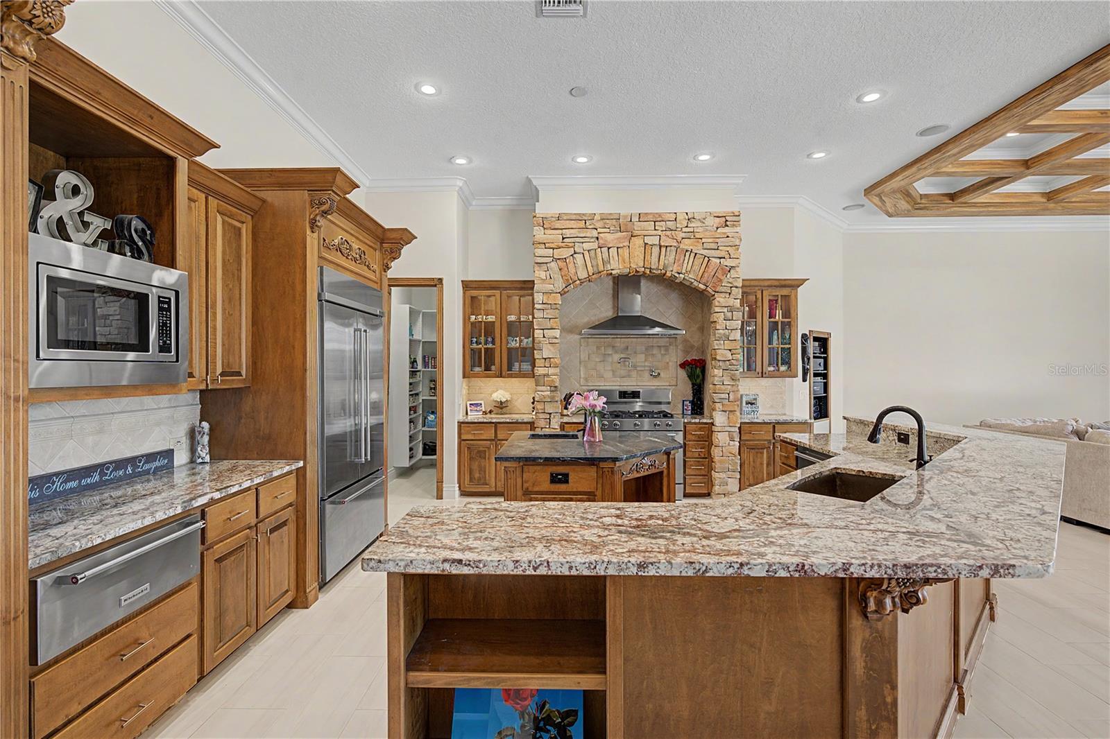 1306 PLAYMOOR DR — photo 13