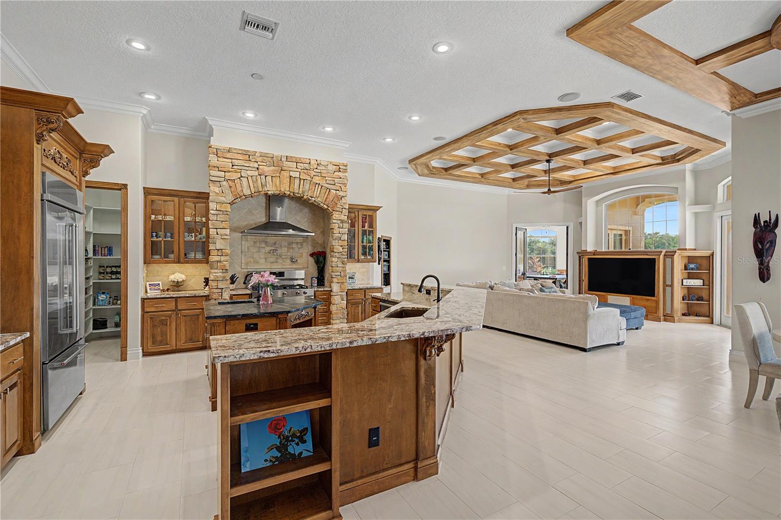 1306 PLAYMOOR DR — photo 12
