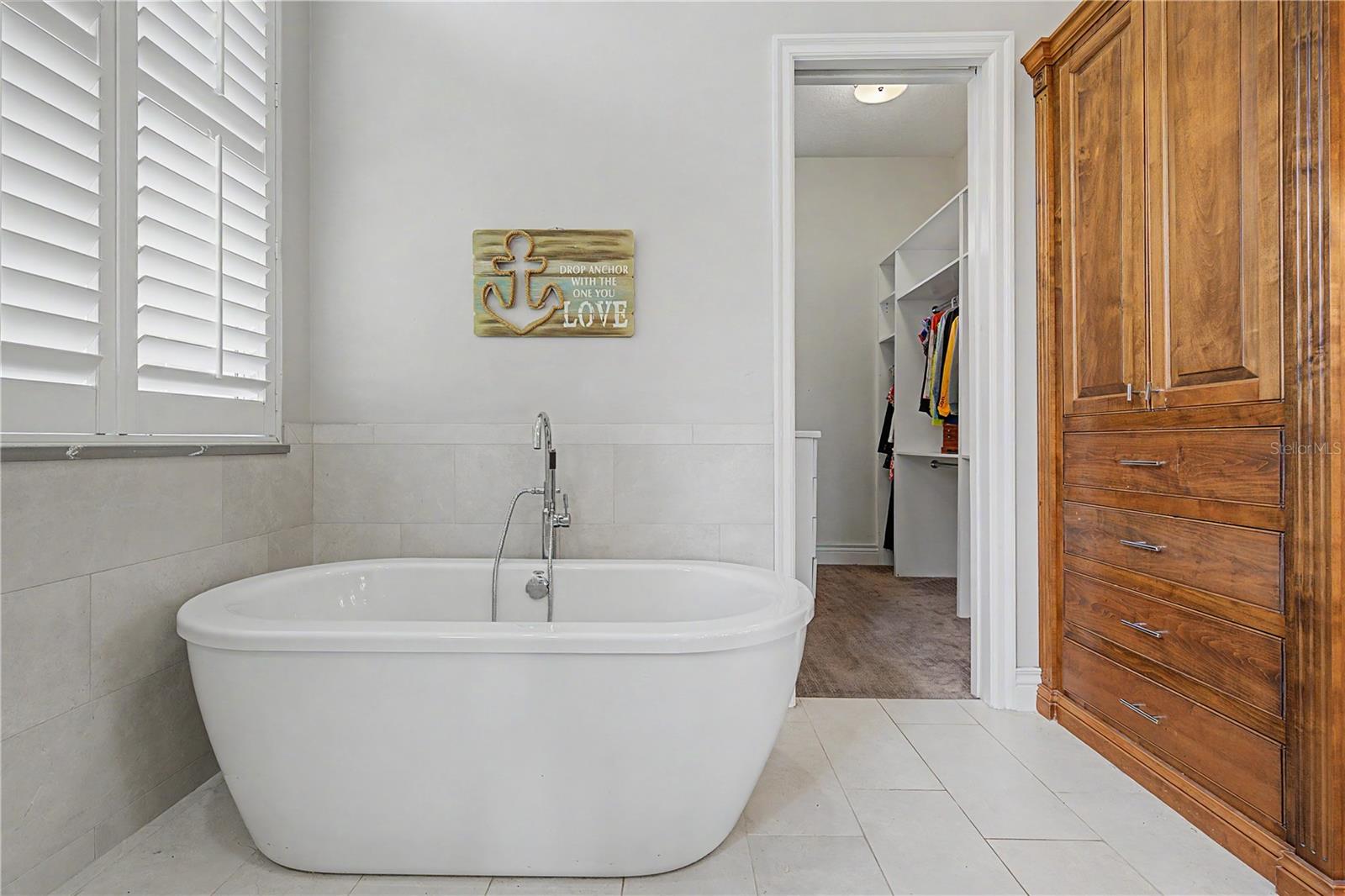 1306 PLAYMOOR DR — photo 34