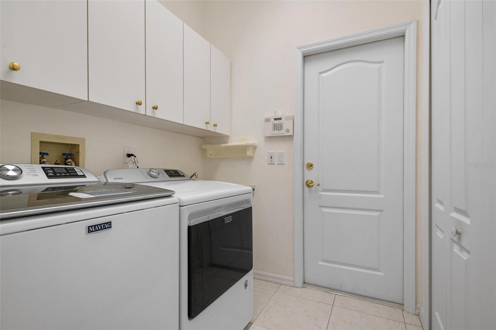 5249 FAR OAK CIR — photo 11
