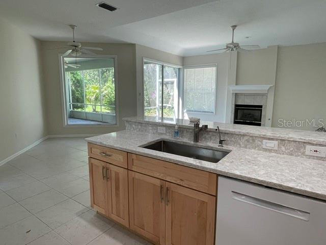 5249 FAR OAK CIR — photo 9