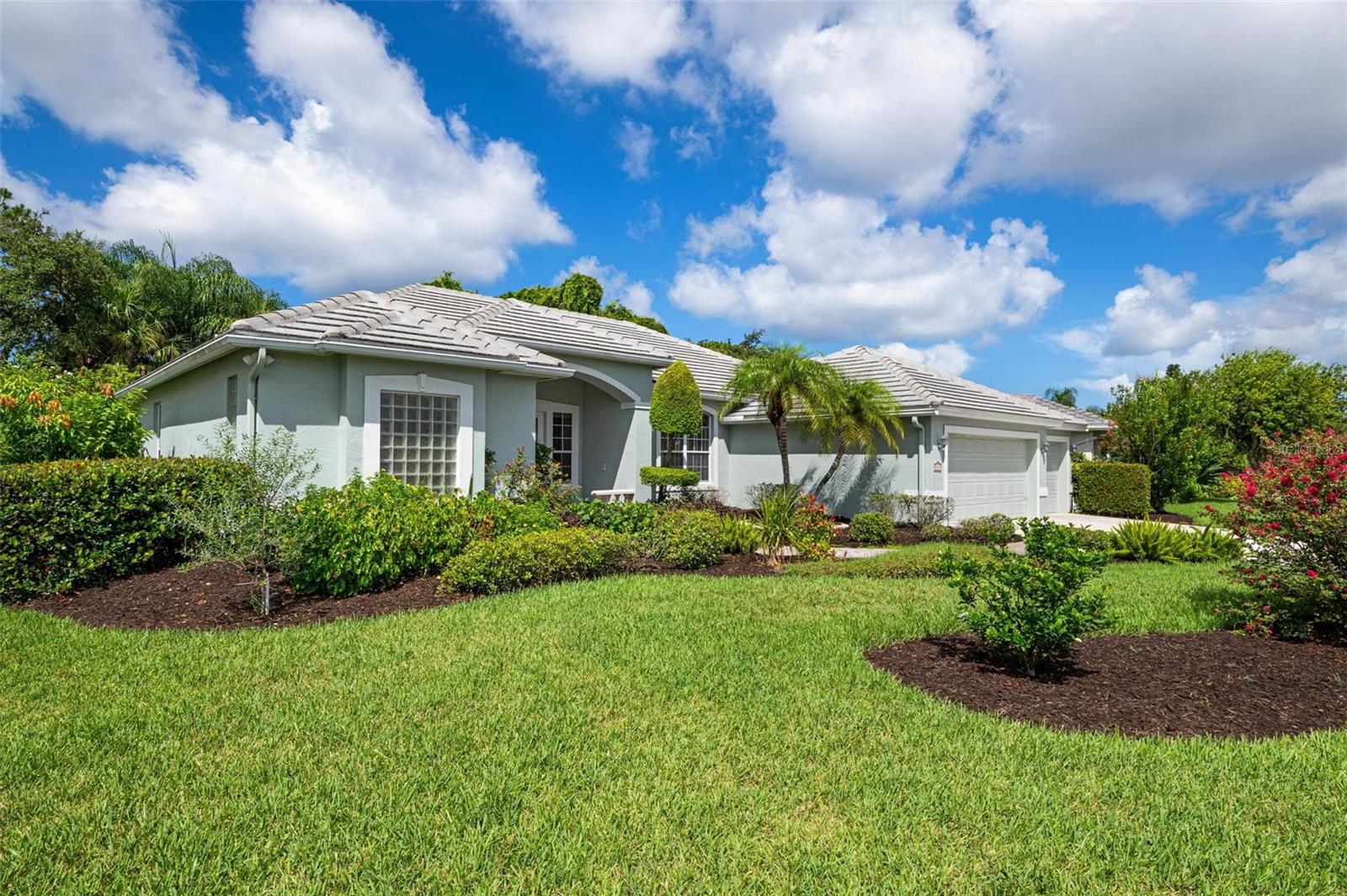 5249 FAR OAK CIR — photo 3