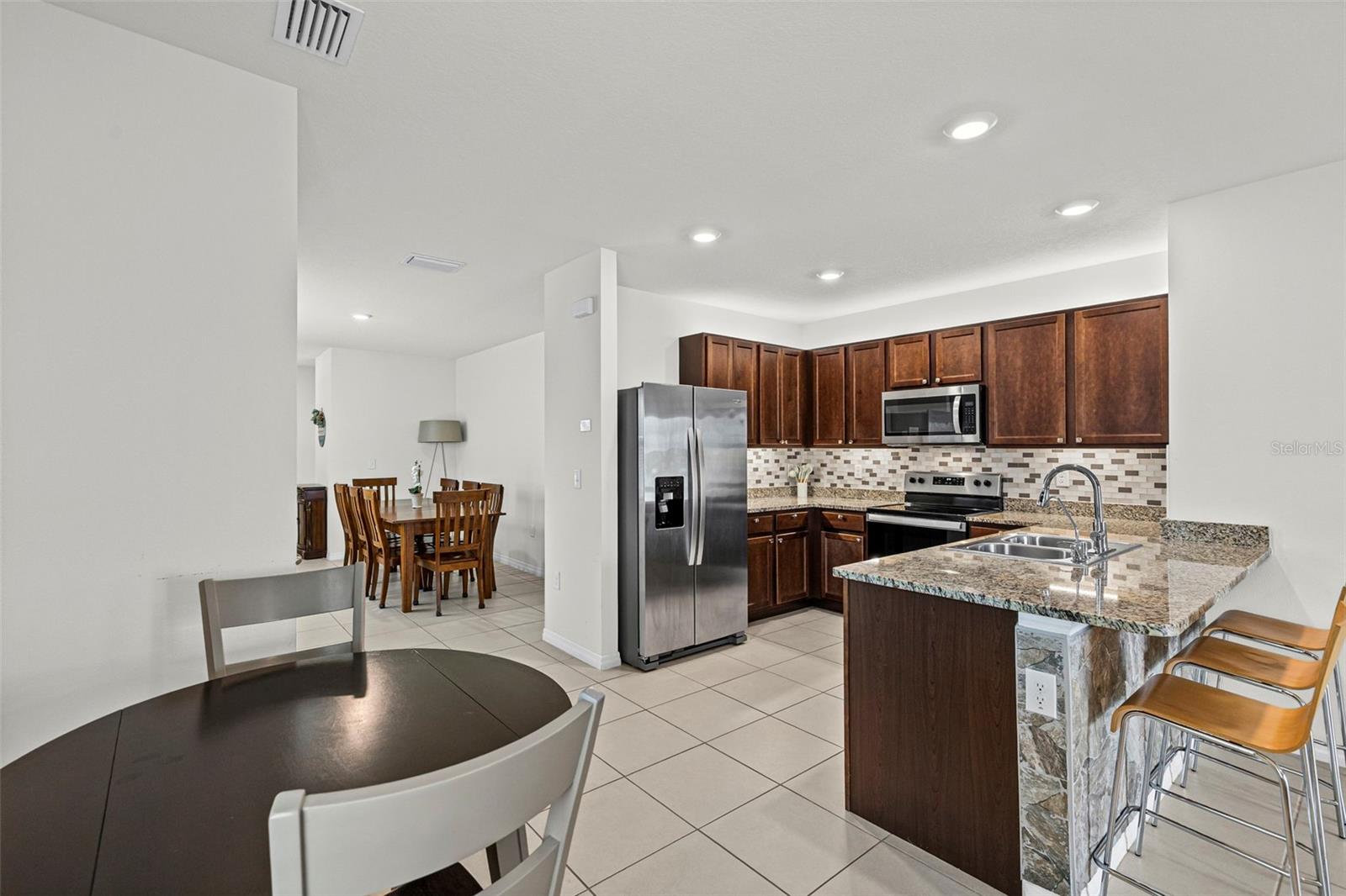 10914 PENNY GALE LOOP — photo 2