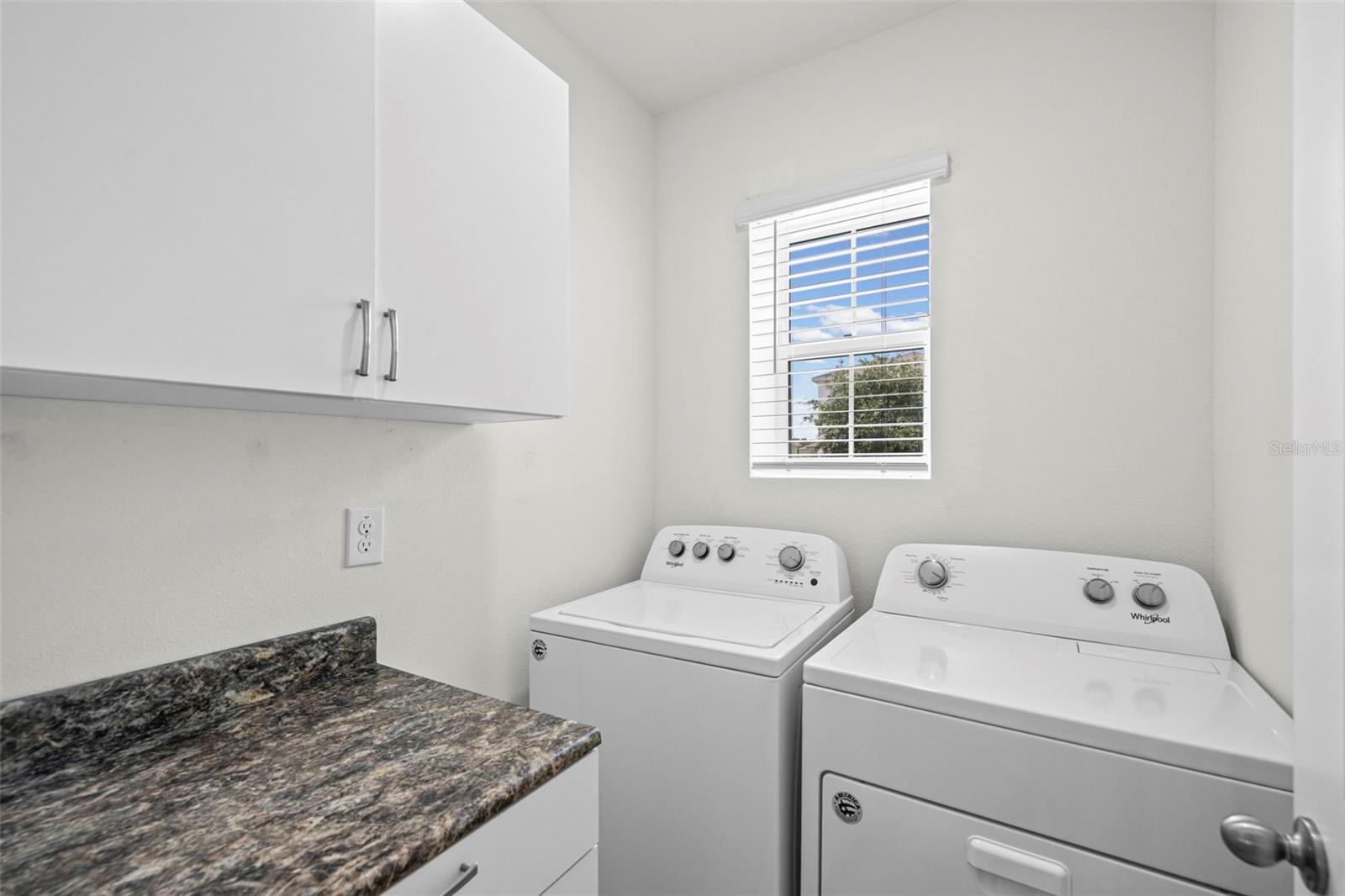 10914 PENNY GALE LOOP — photo 21