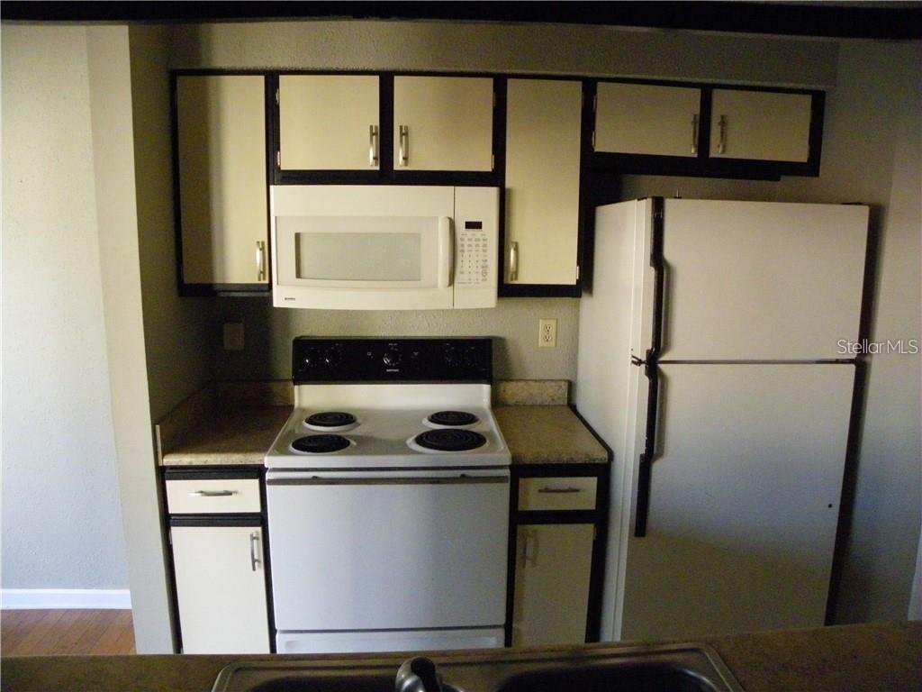 8722 MALLARD RESERVE DR #204 — photo 4