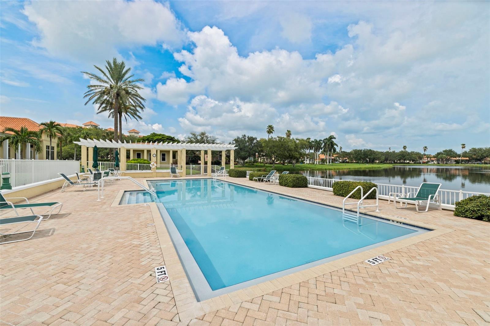 4737 DOLPHIN CAY LN S #401 — photo 36