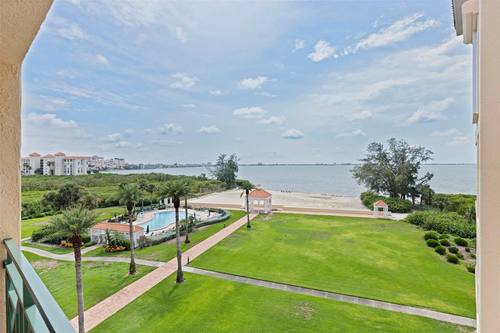 4737 DOLPHIN CAY LN S #401 — photo 32