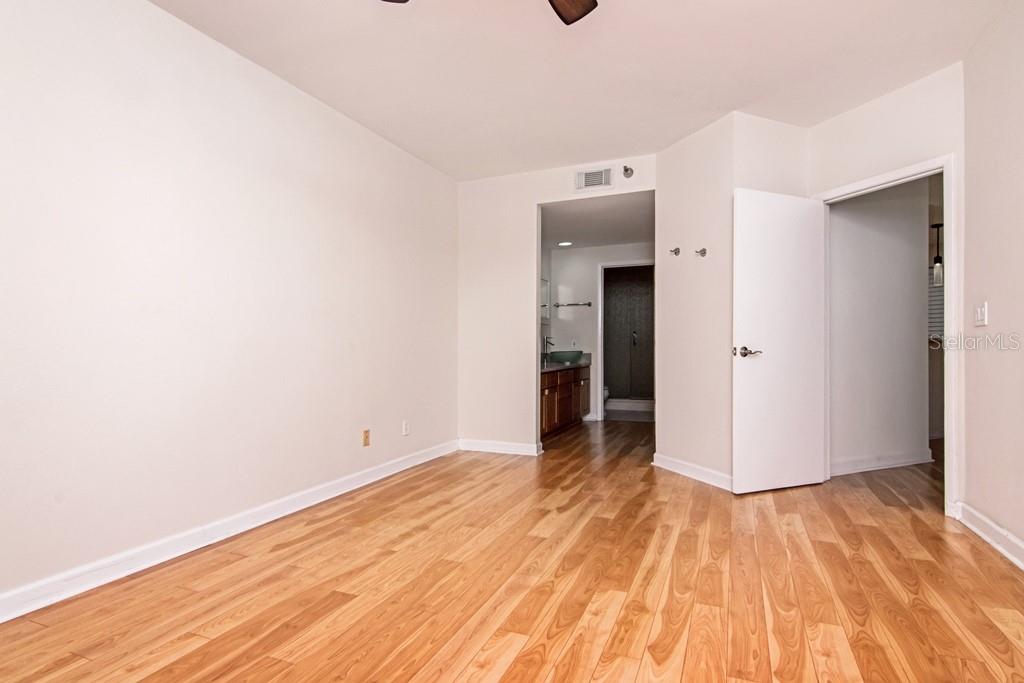 1002 S HARBOUR ISLAND BLVD #1101 — photo 24