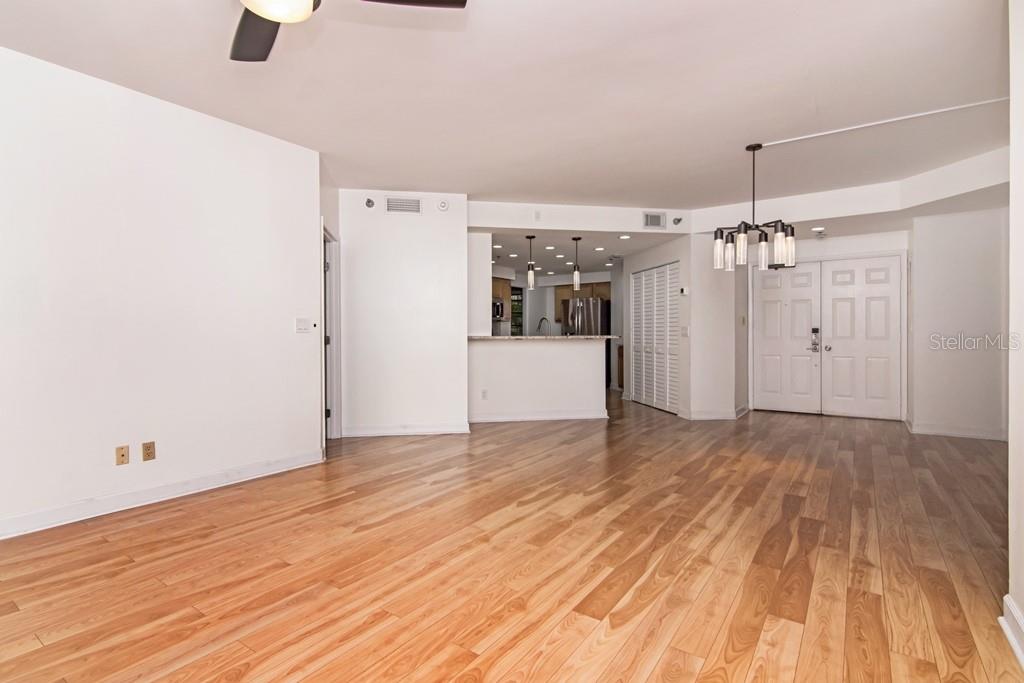 1002 S HARBOUR ISLAND BLVD #1101 — photo 13