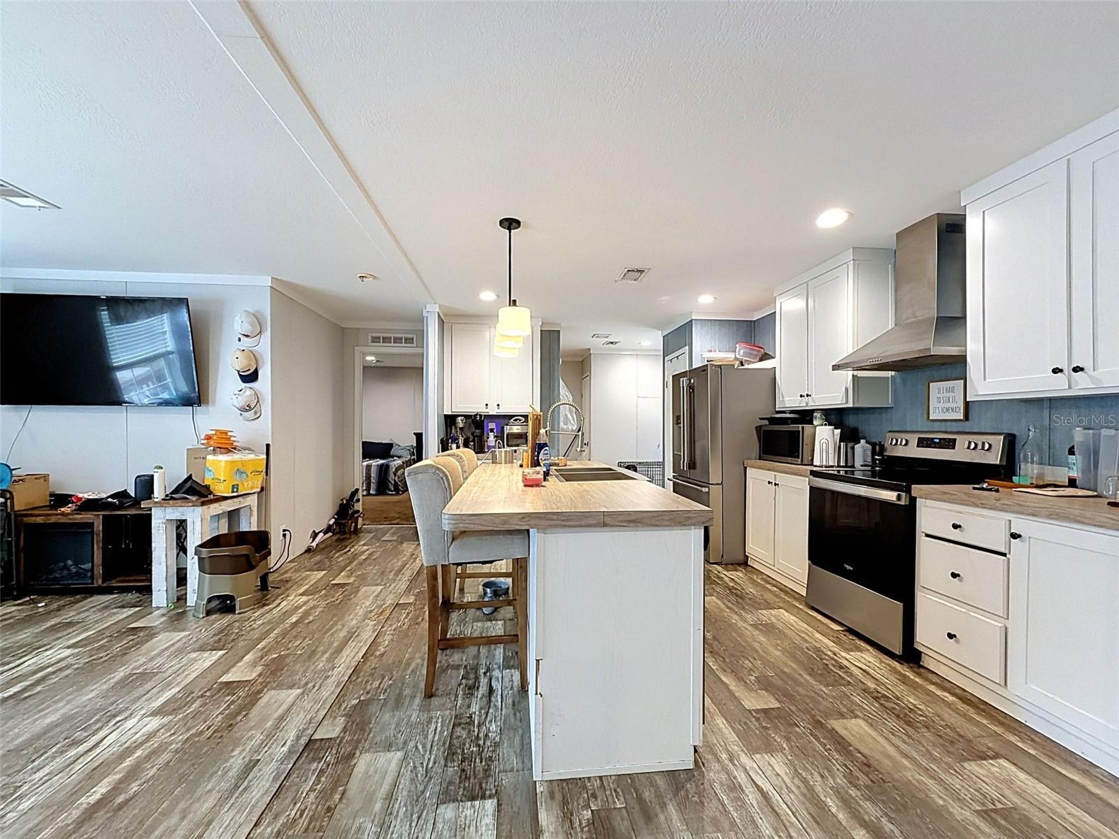 17721 DRAYTON ST — photo 14