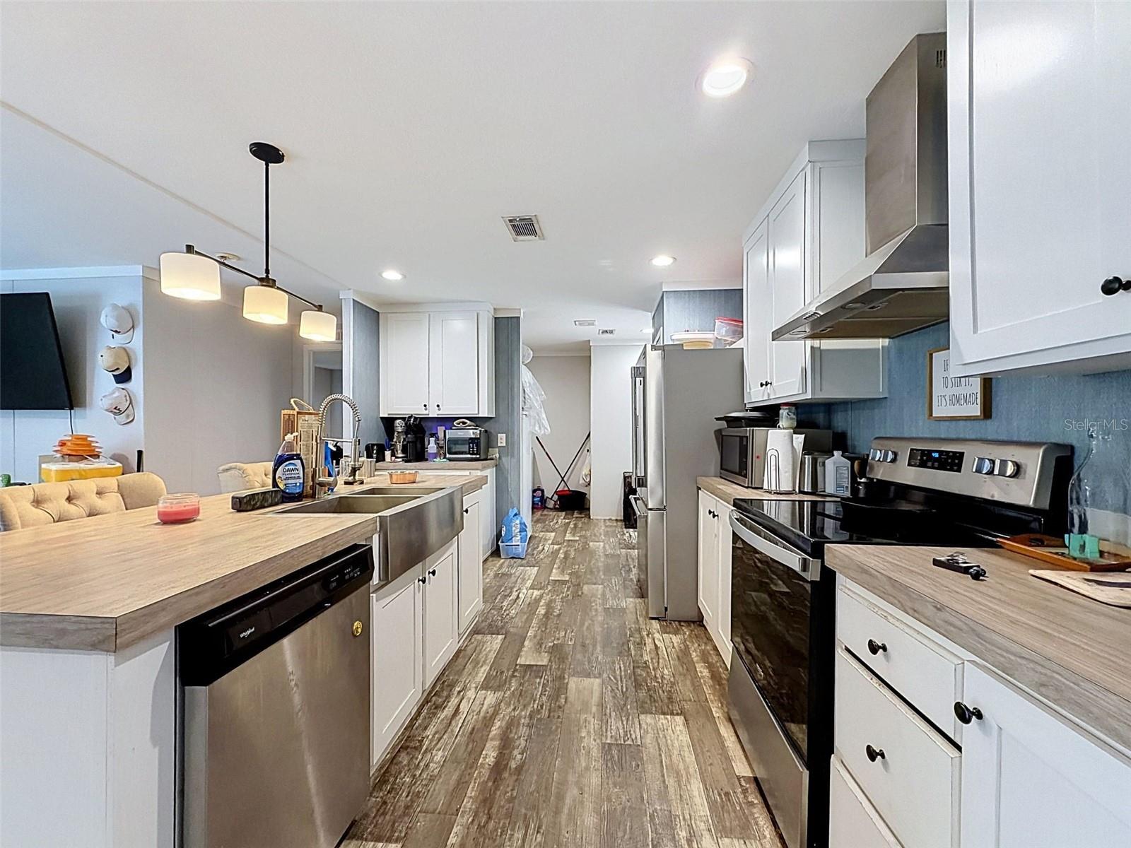 17721 DRAYTON ST — photo 17