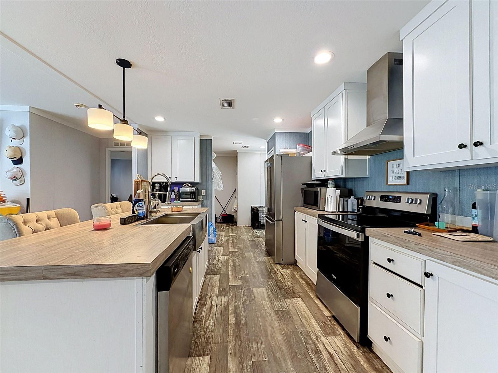 17721 DRAYTON ST — photo 16