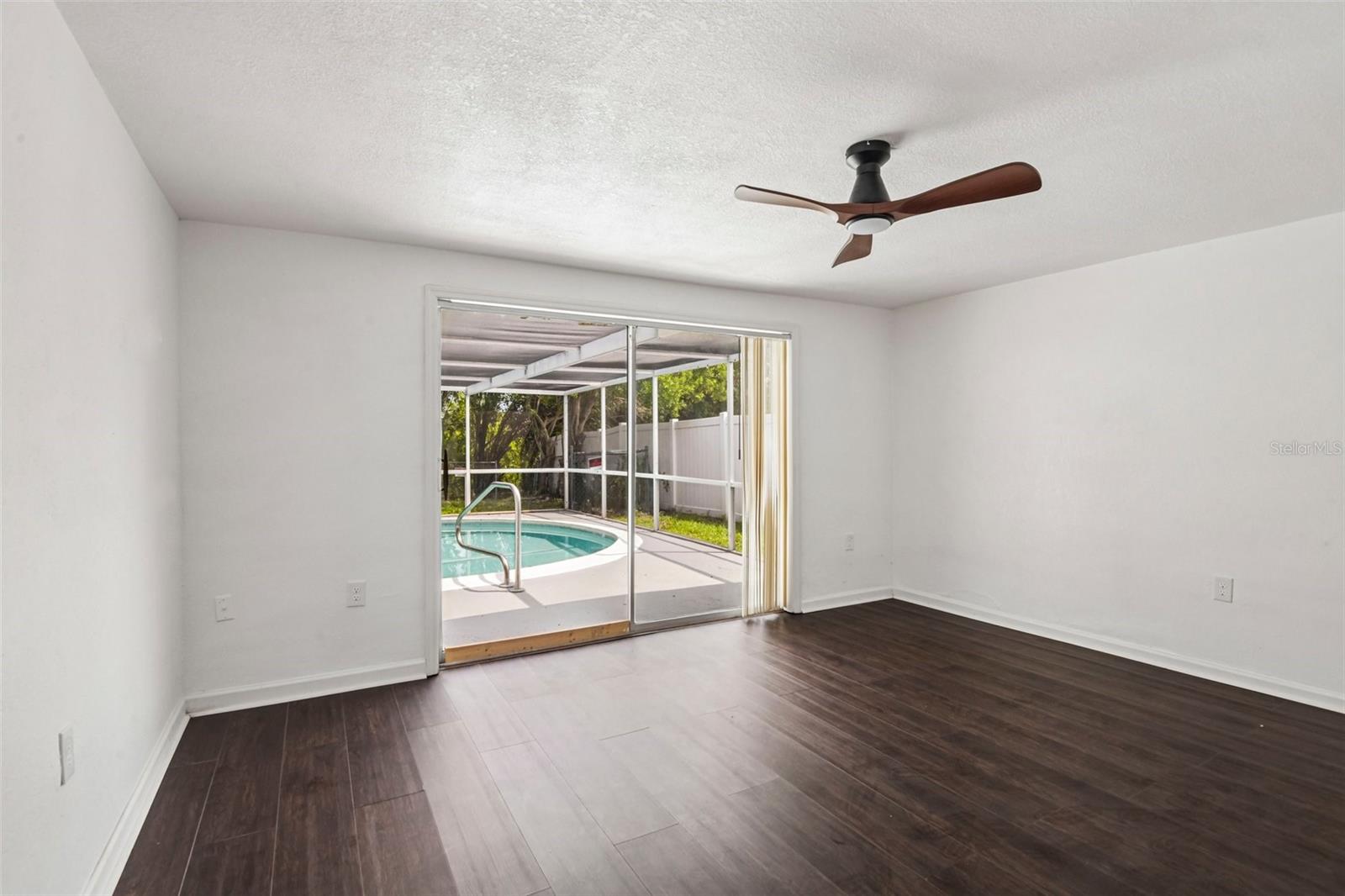 7303 HEATH DR — photo 17