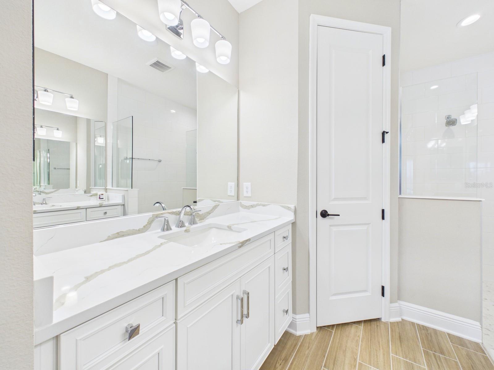 10012 LAKE WALES CIR — photo 75