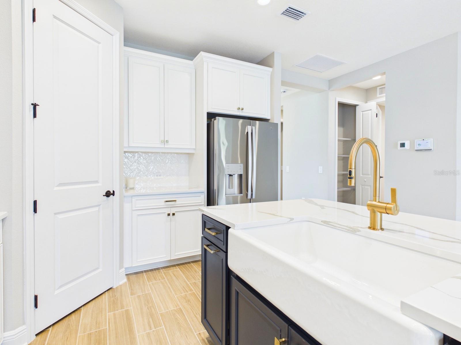 10012 LAKE WALES CIR — photo 38
