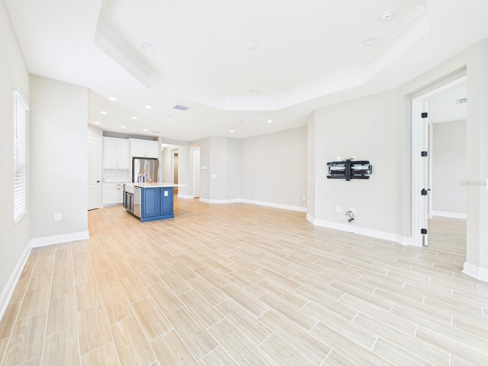 10012 LAKE WALES CIR — photo 49