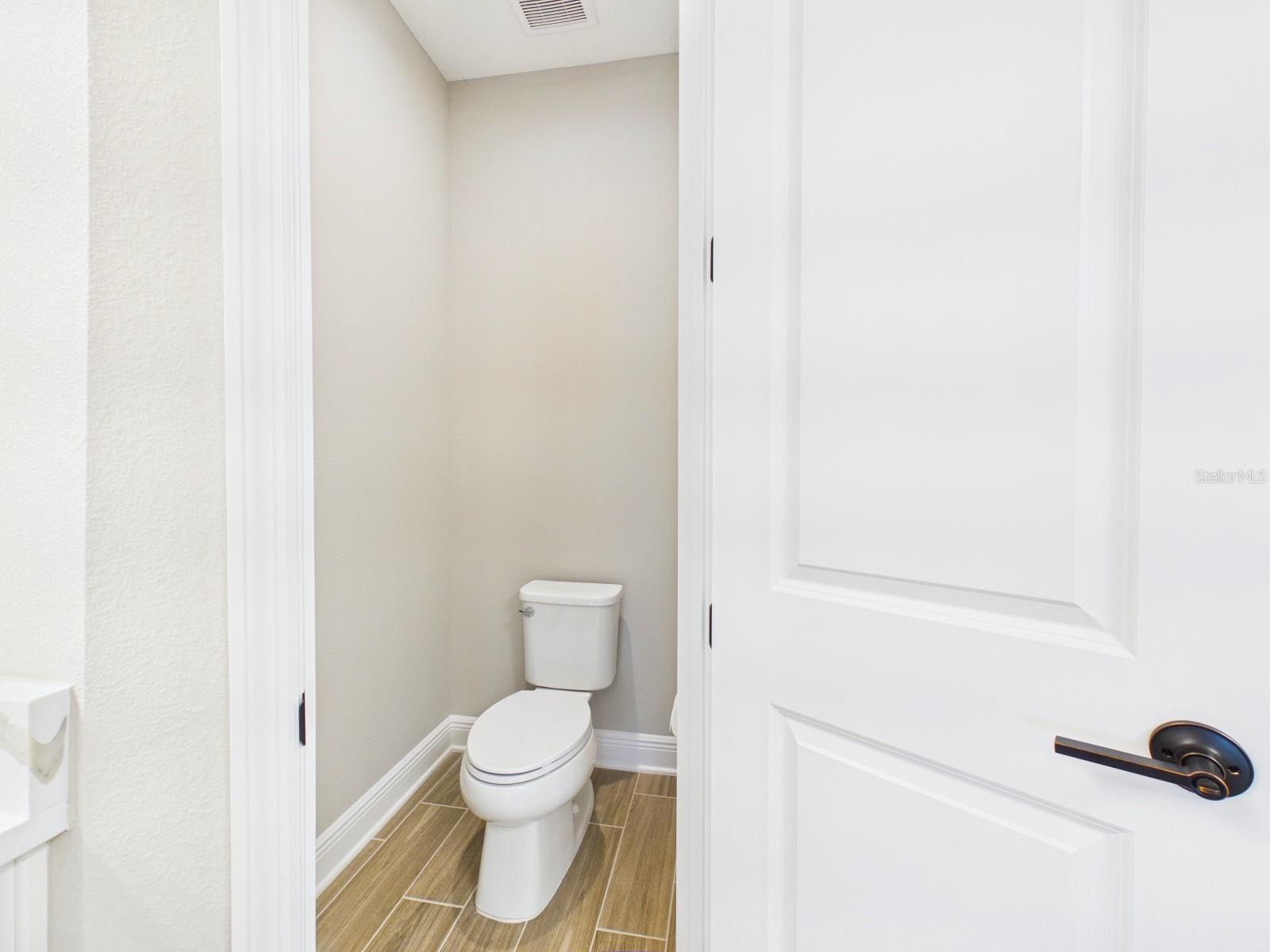 10012 LAKE WALES CIR — photo 80