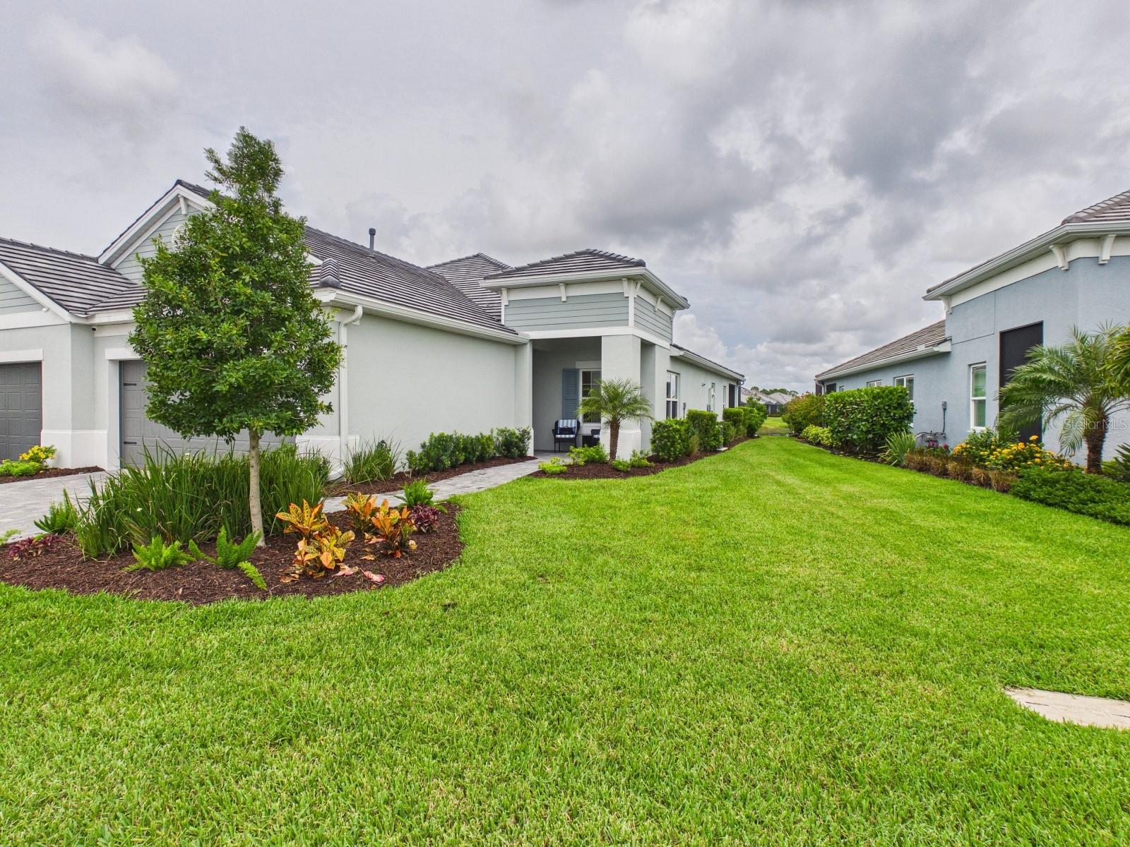 10012 LAKE WALES CIR — photo 4